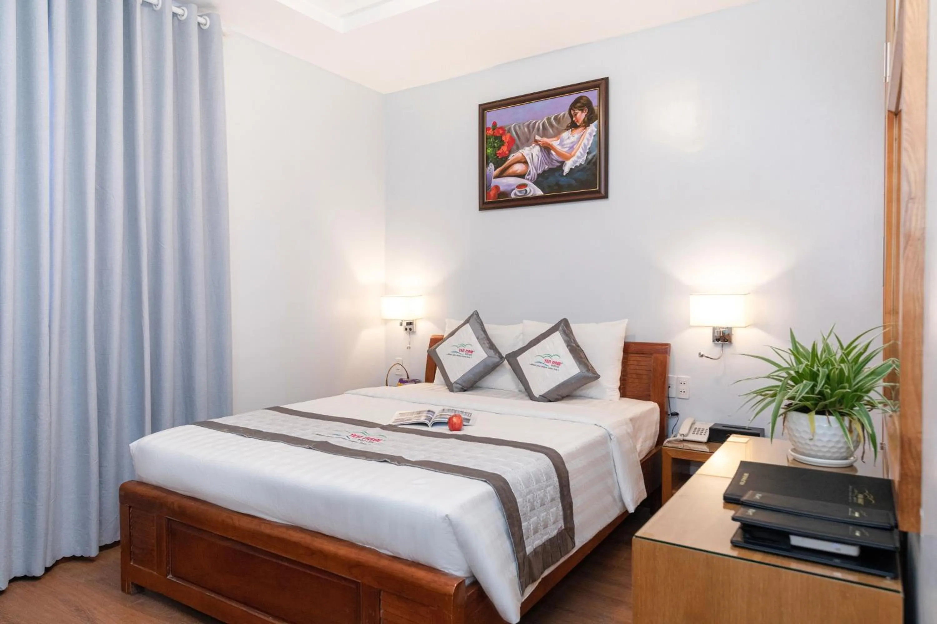 Bed in Yen Nam Hotel Hoang Van Thu