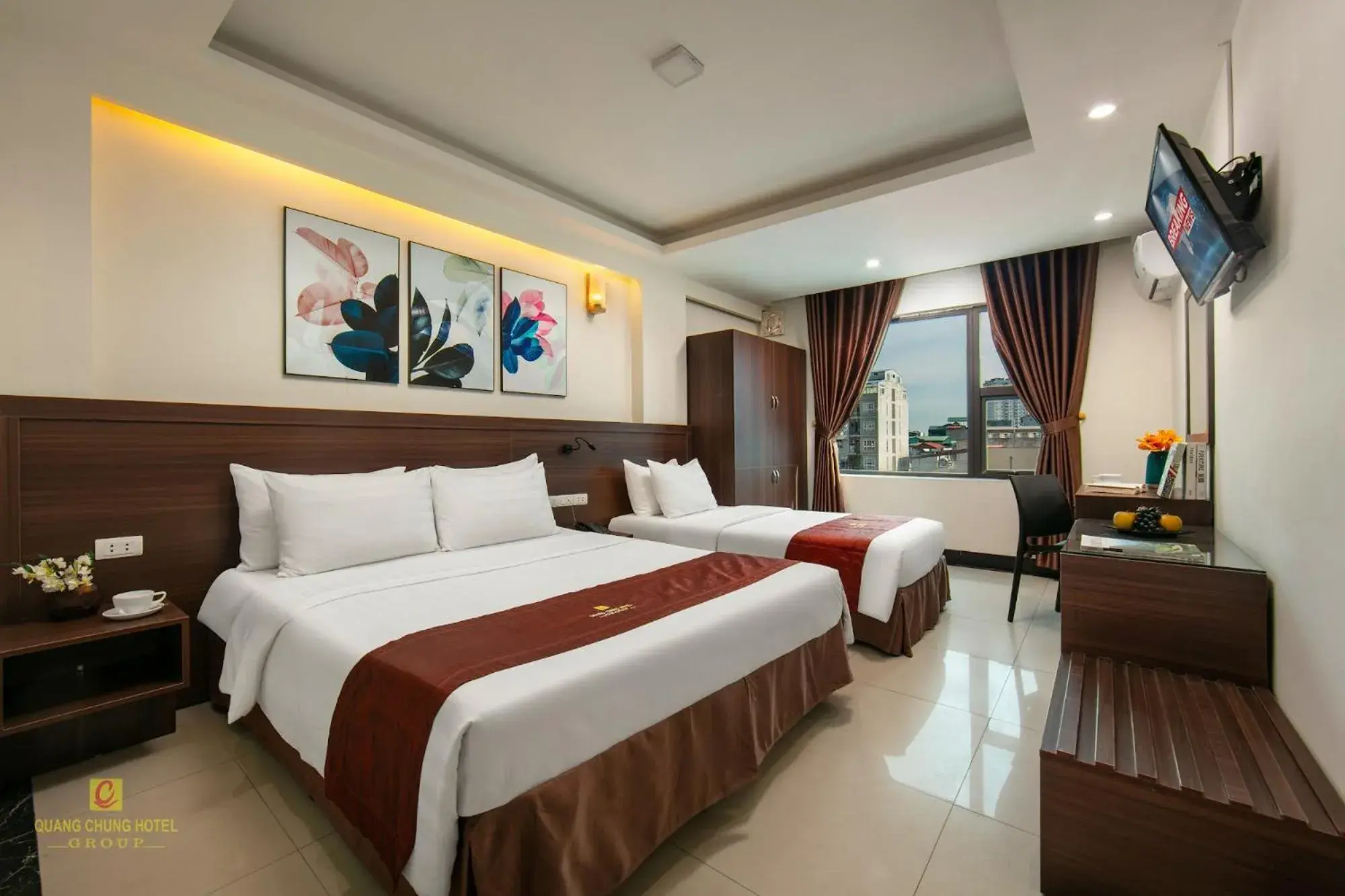 Triple Room with View in Quang Chung Hotel Le Van Thiem Triple Room with View in Quang Chung Hotel Le Van Thiem