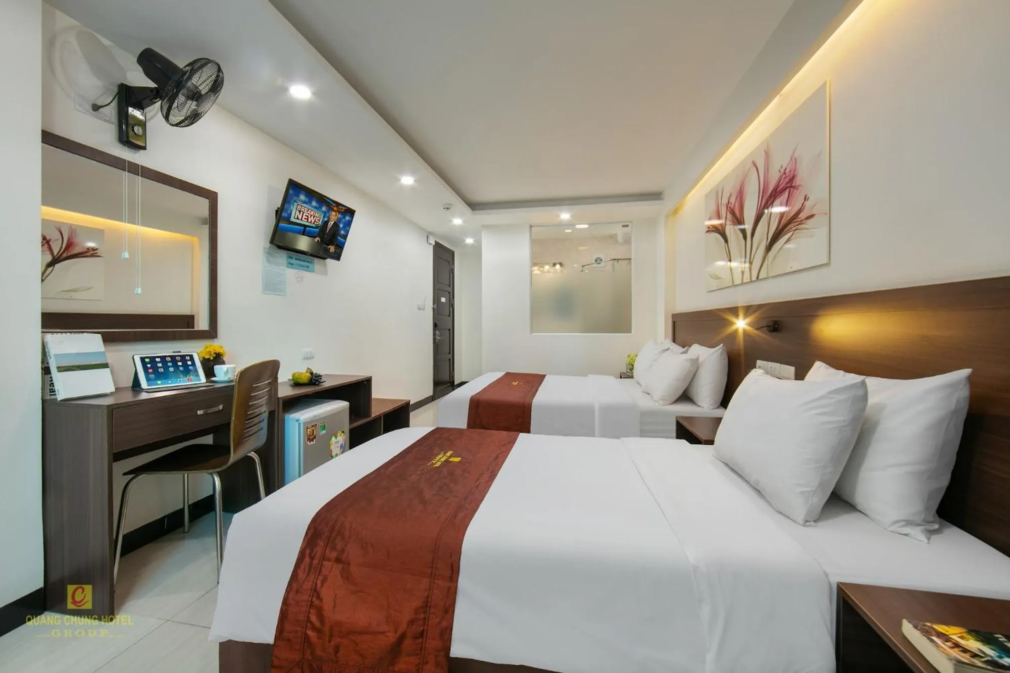 Bed in Quang Chung Hotel Le Van Thiem