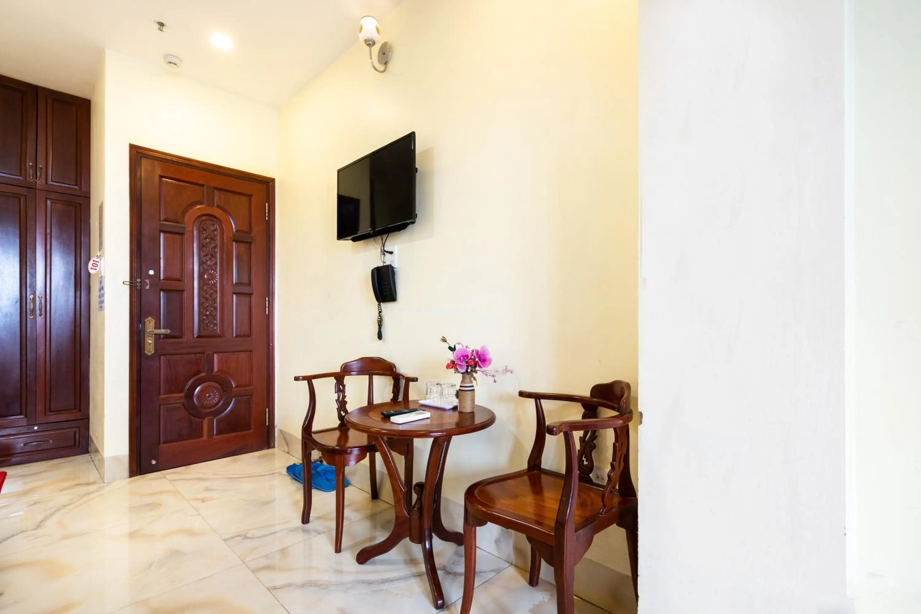 Mai Phương - RUBY SAIGON HOTEL