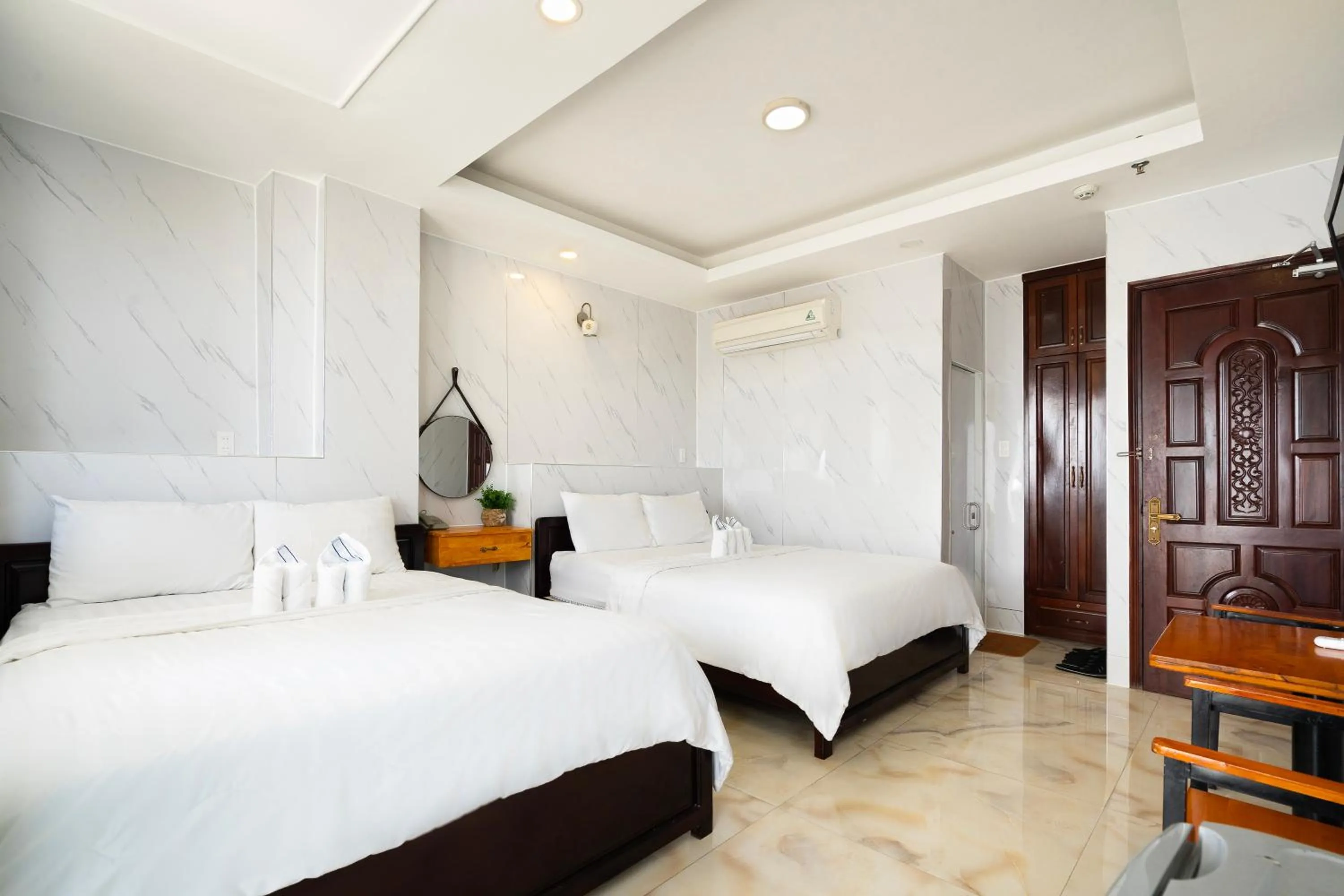 Bed in Mai Phương - RUBY SAIGON HOTEL