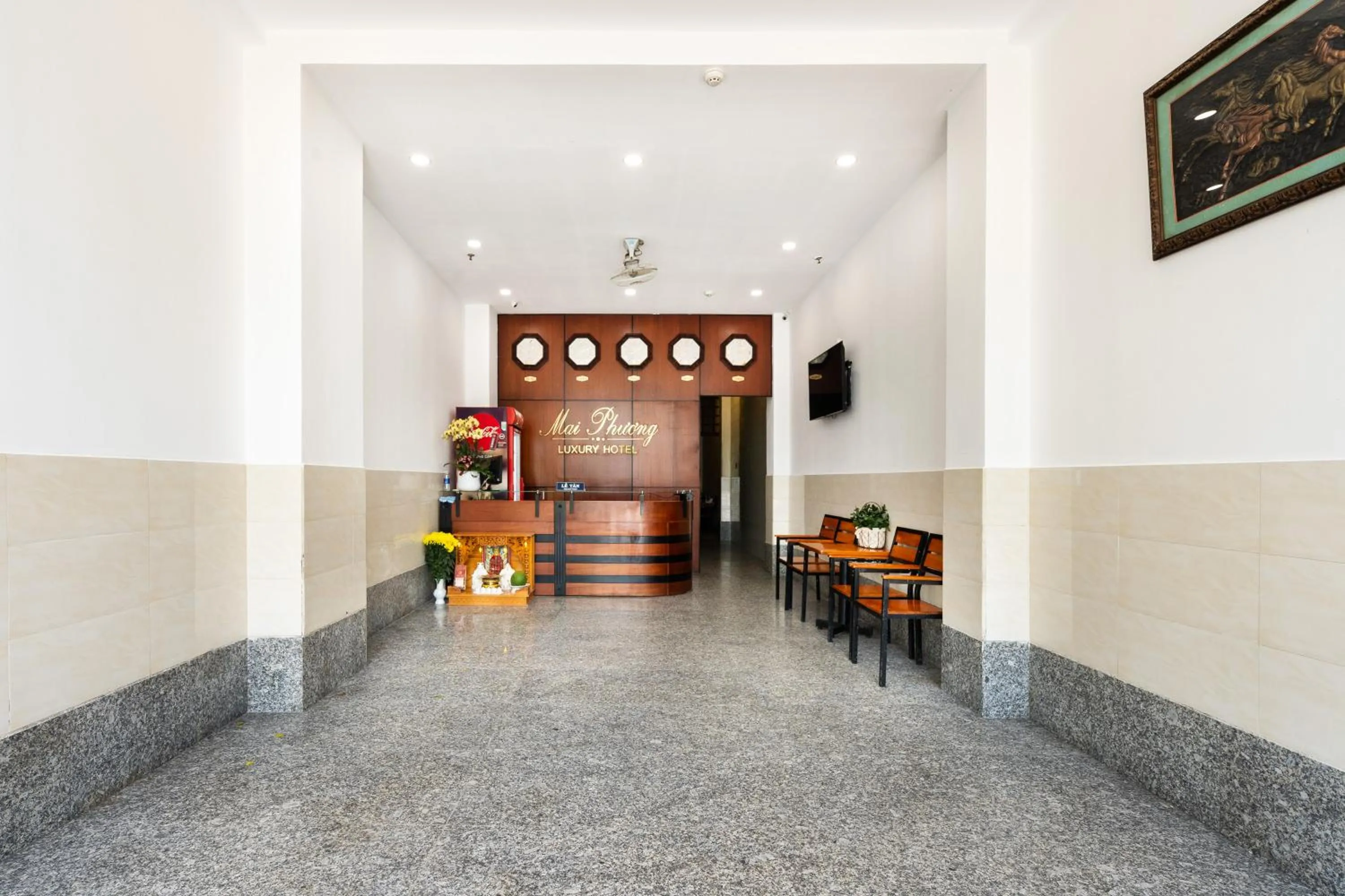 Mai Phương - RUBY SAIGON HOTEL