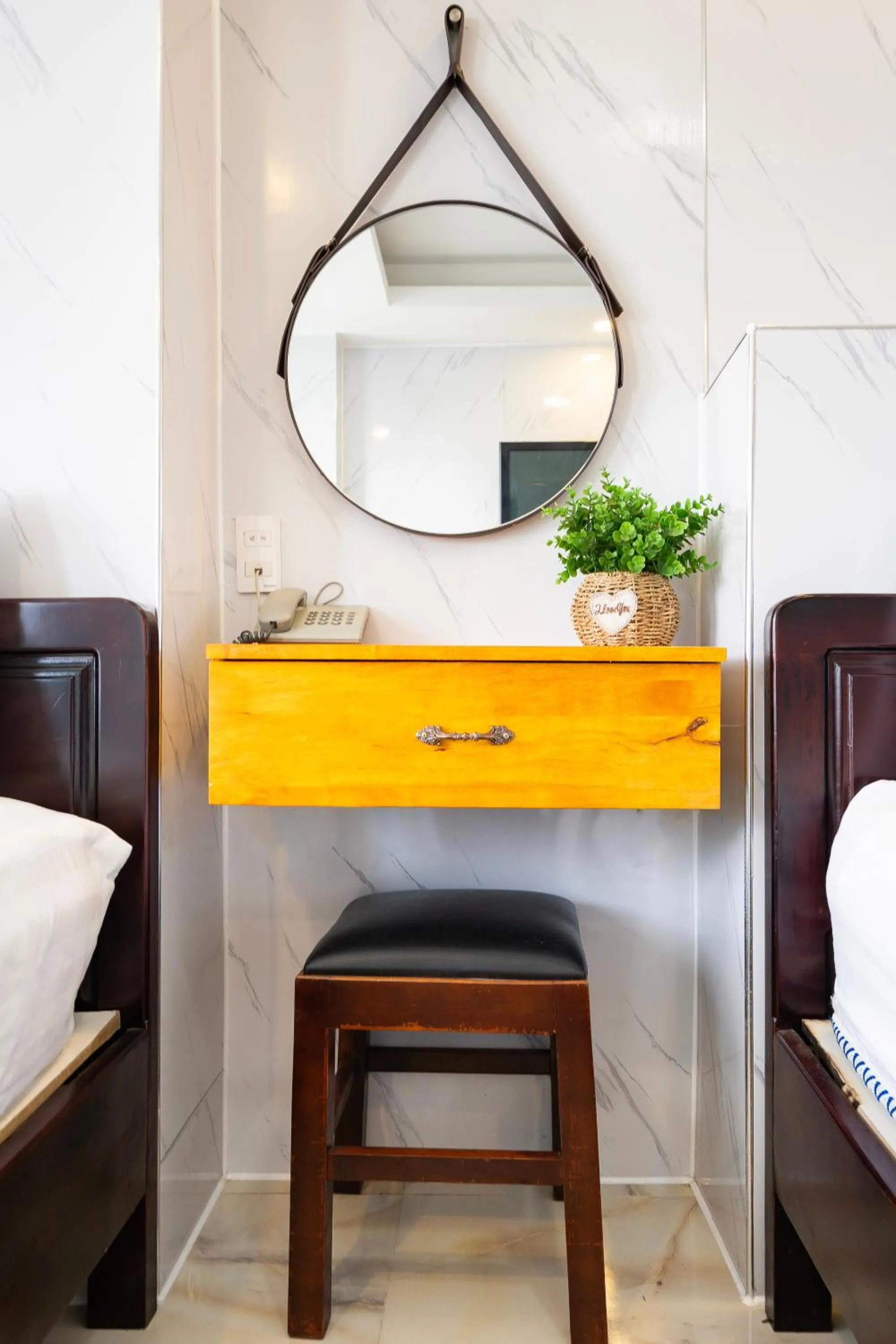 Bed in Mai Phương - RUBY SAIGON HOTEL