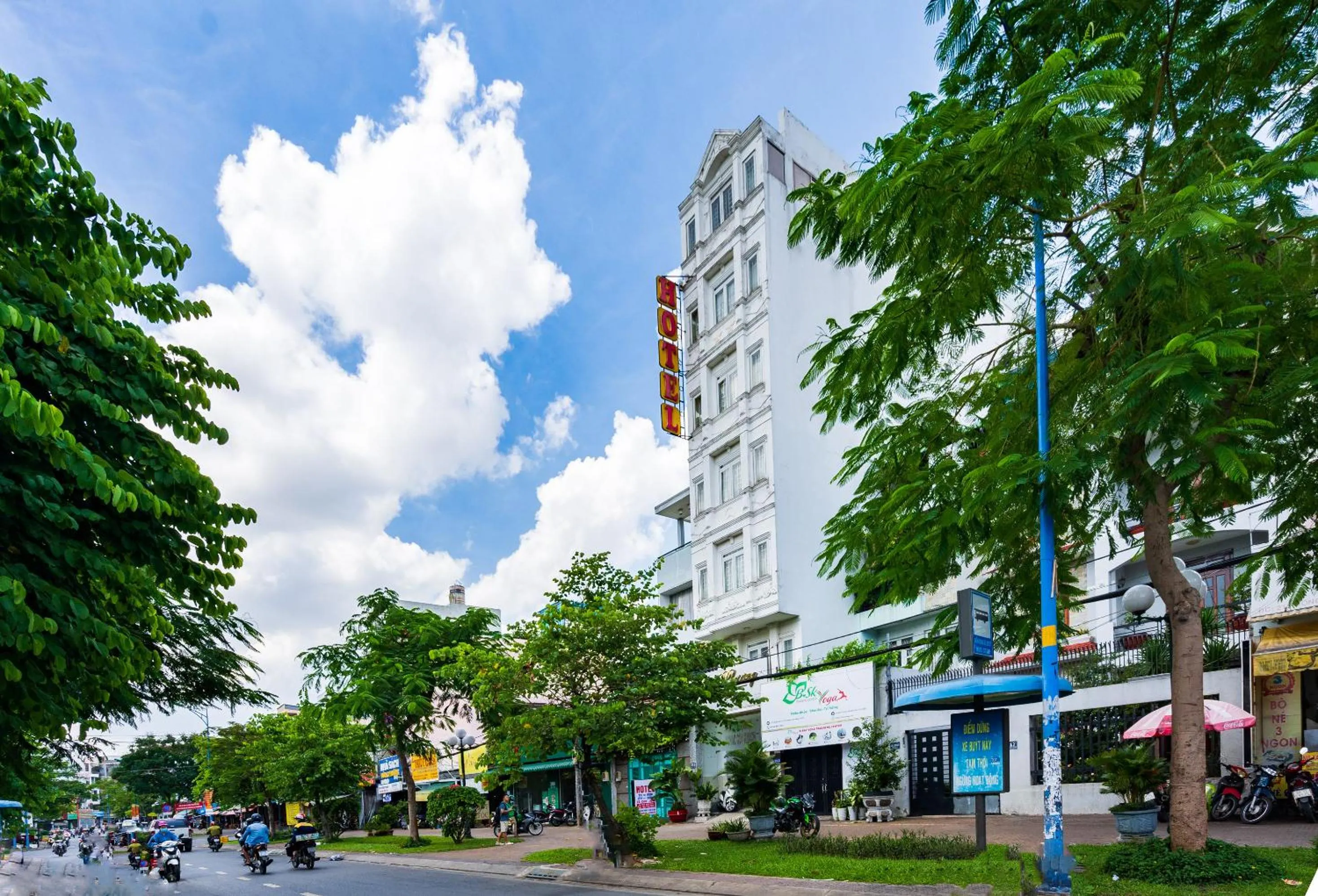 Mai Phương - RUBY SAIGON HOTEL