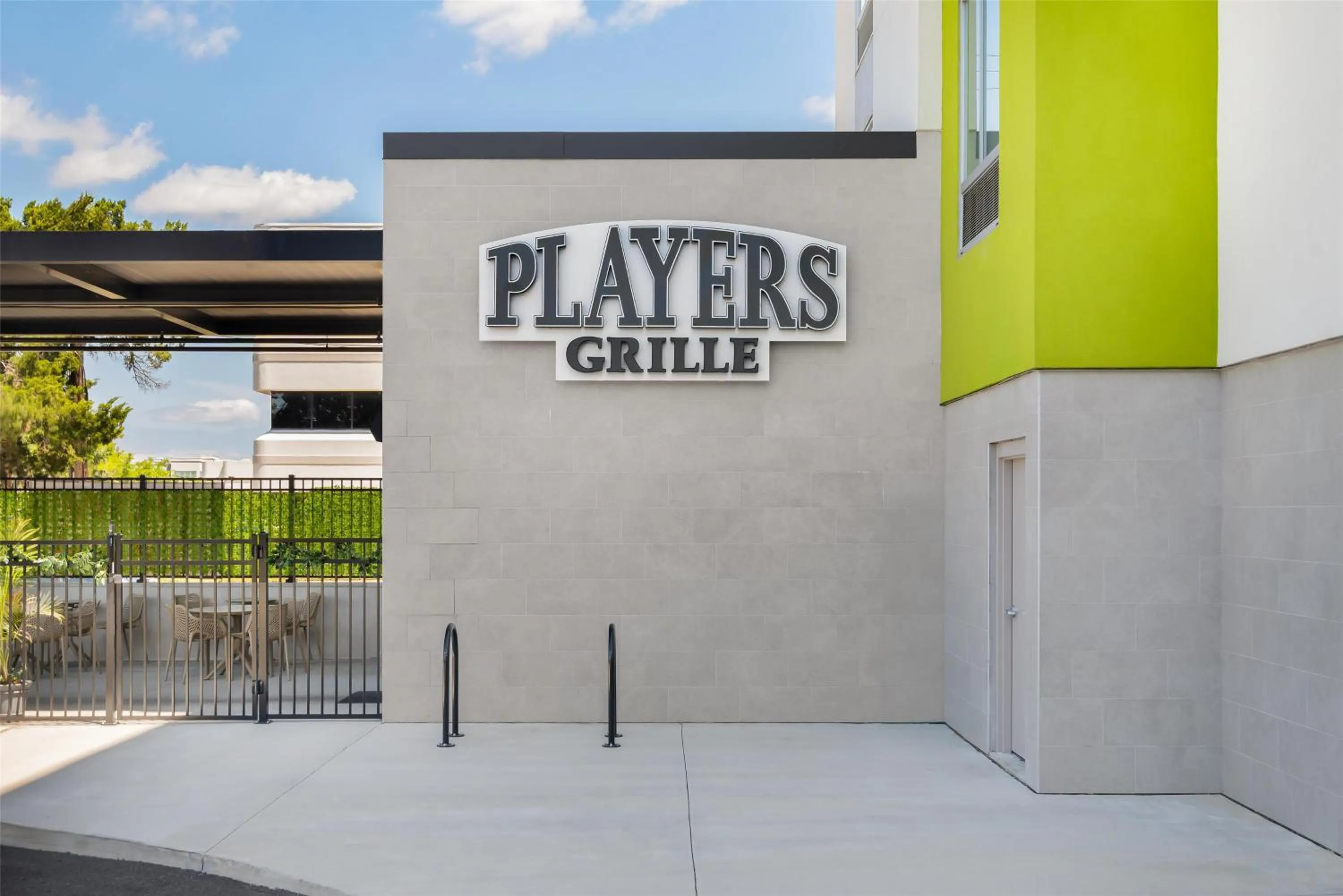 Dining area in Home2 Suites By Hilton Jacksonville Downtown