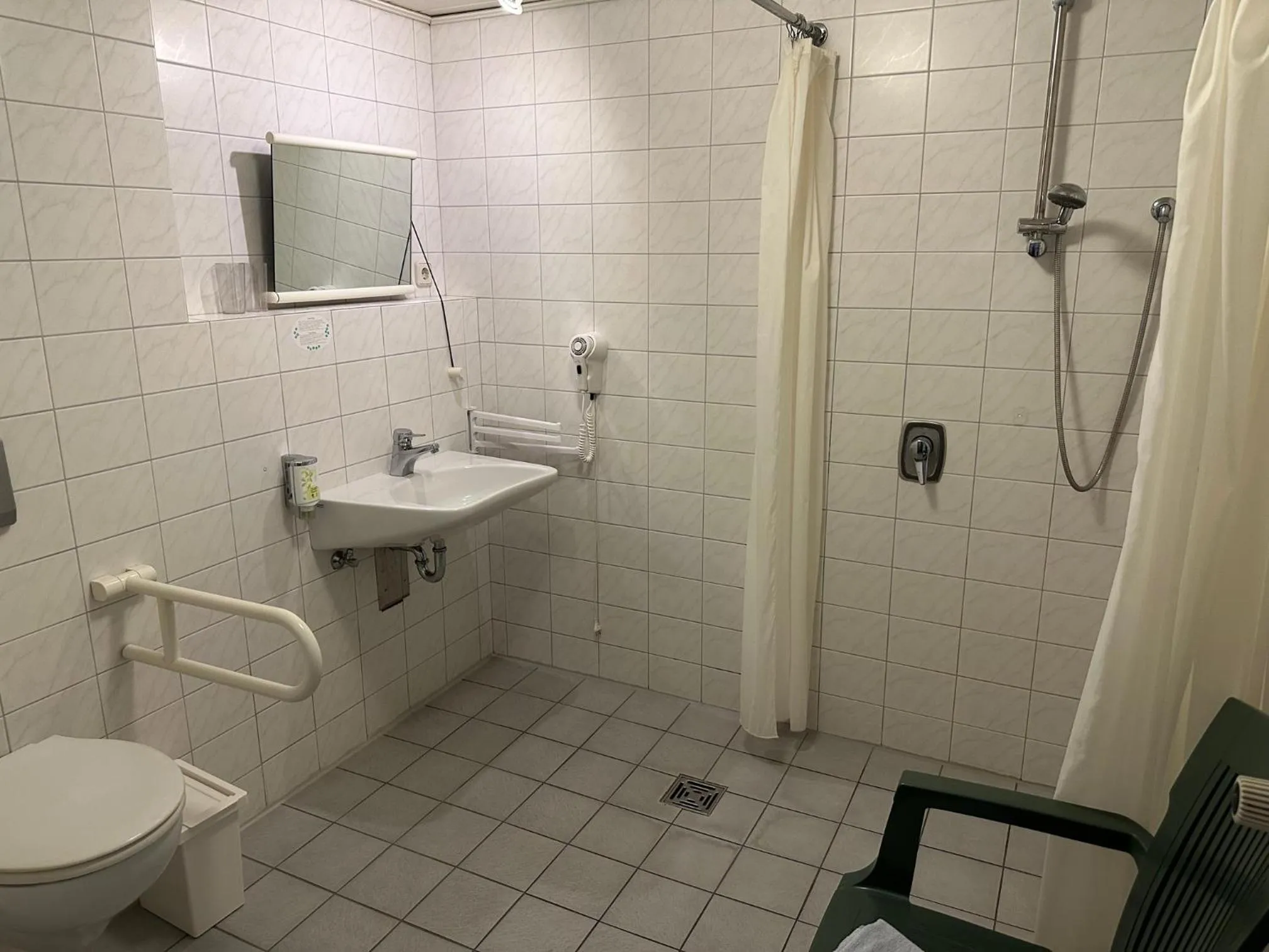 Shower in Hotel am Stimbergpark