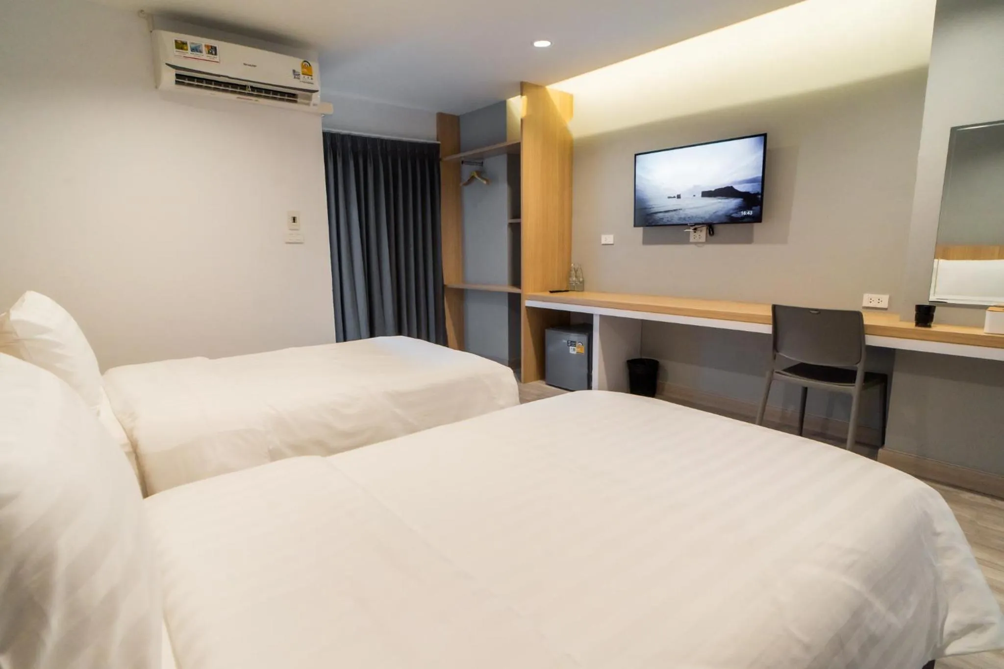 Bedroom, Bed in Goodday Hotel