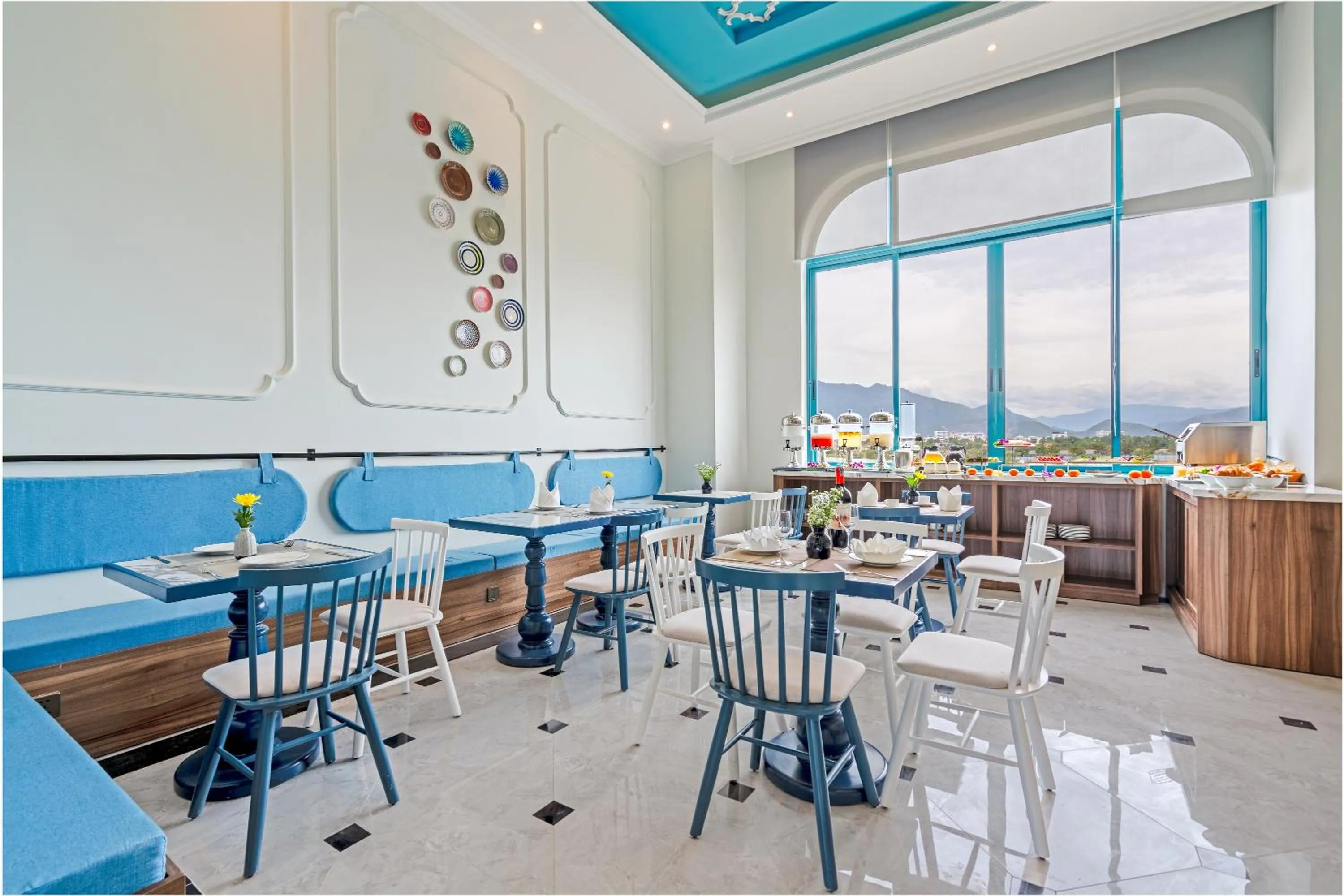 Restaurant/places to eat in Pavillon Boutique Hotel & Apartment Nha Trang