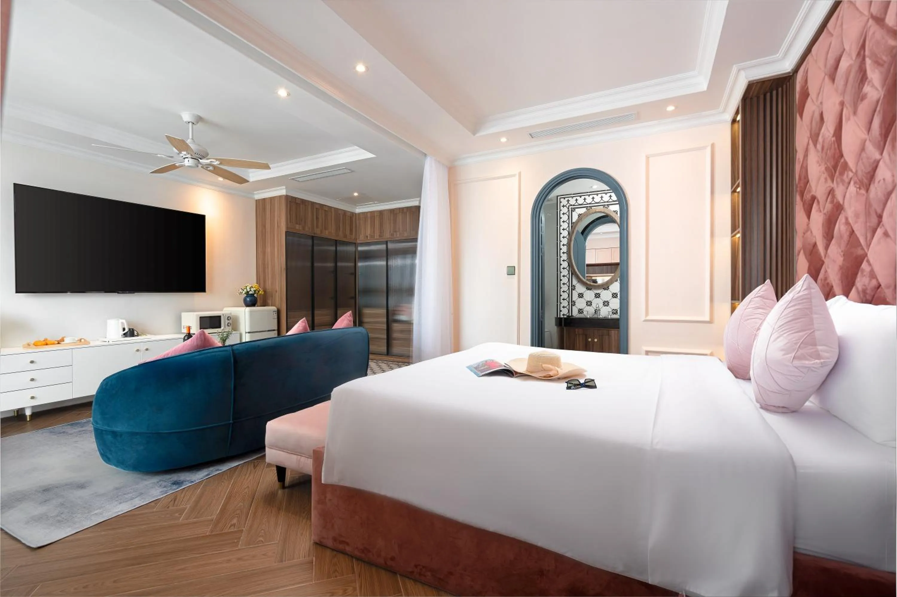 Bed in Pavillon Boutique Hotel & Apartment Nha Trang
