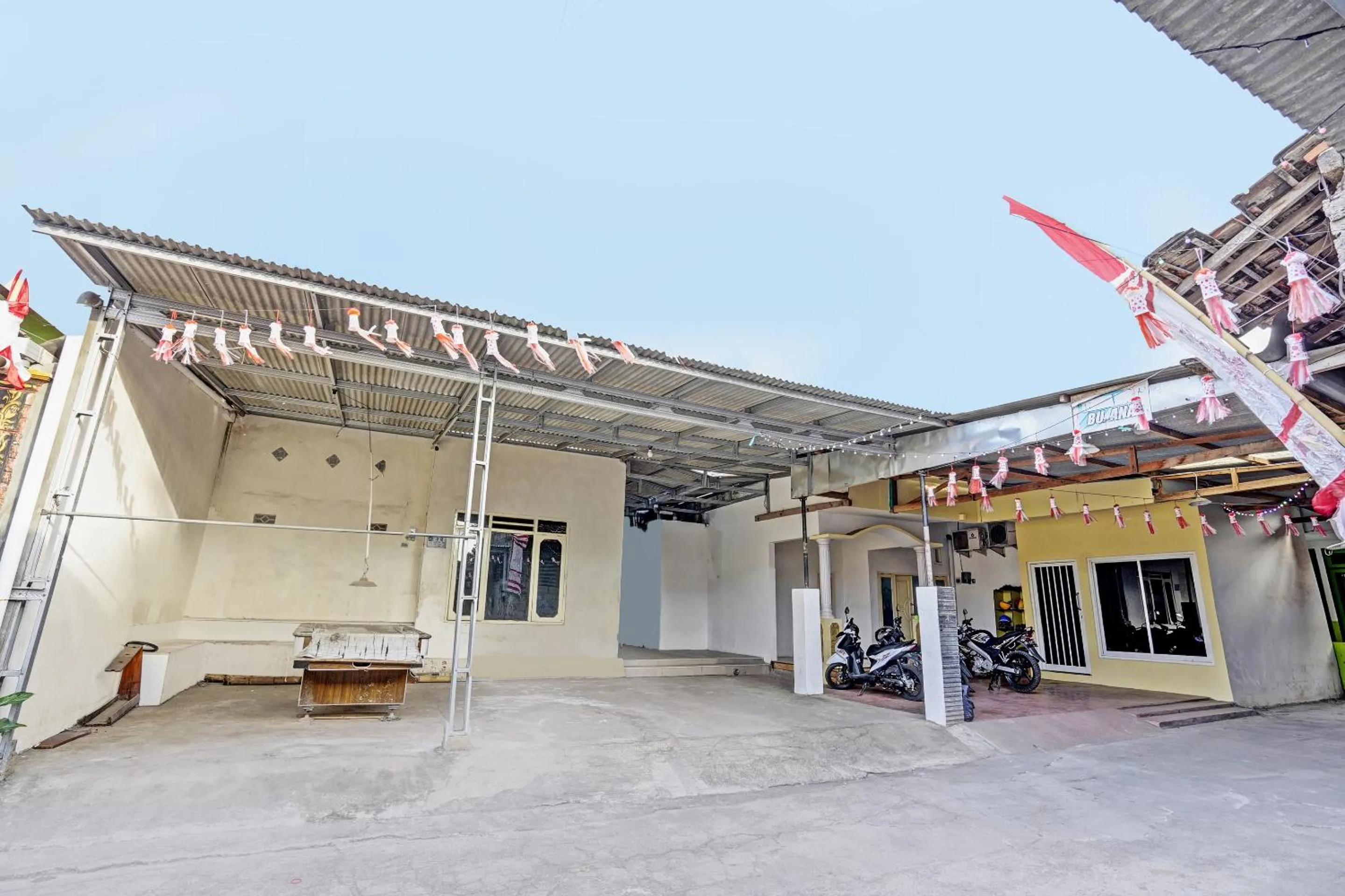 Facade/entrance in Hotel O Ana Homestay