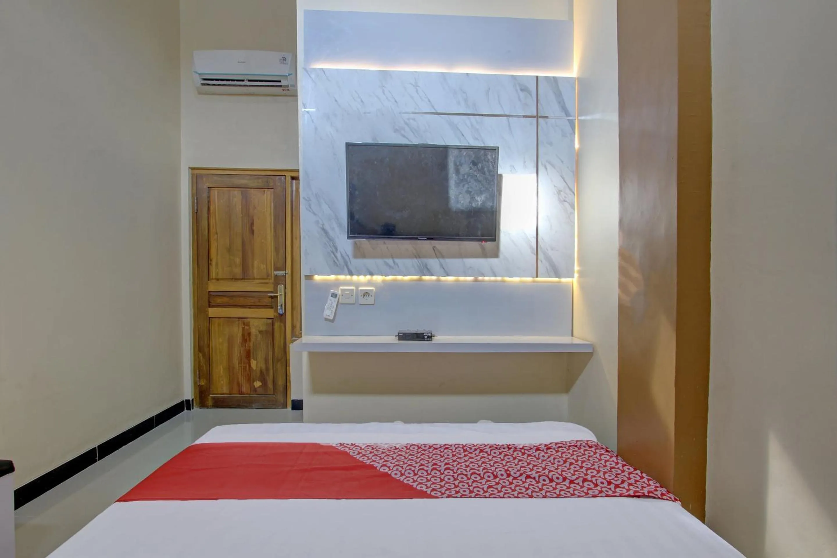 Bedroom in OYO Life 92812 Galih Kostel 2 Syariah