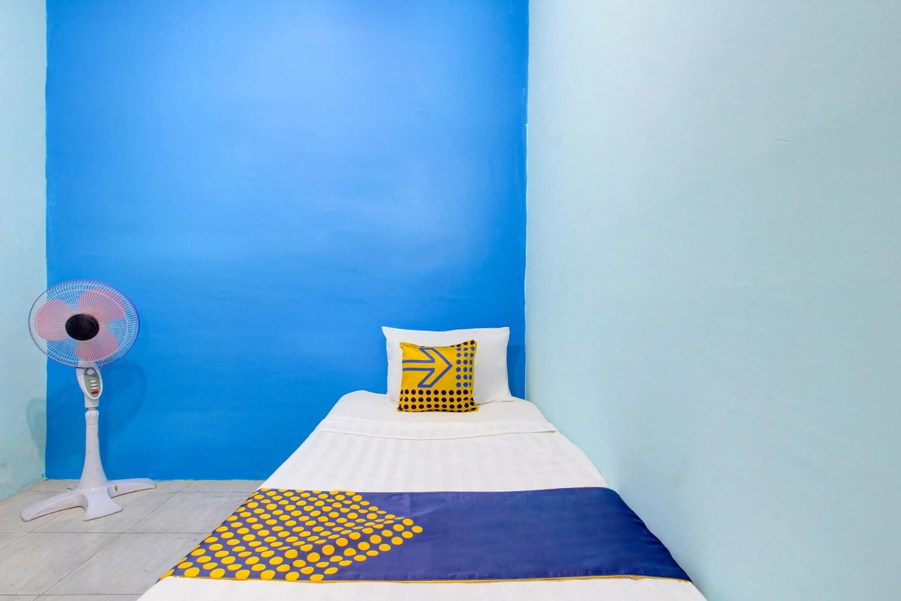 Bedroom in Hotel O Gioba Kost Syariah