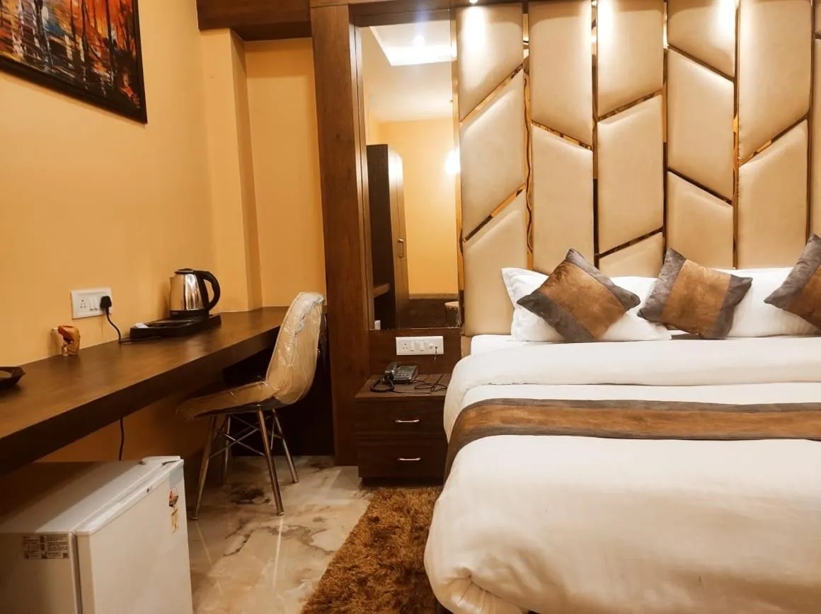 Bed in Hotel Friends Palace