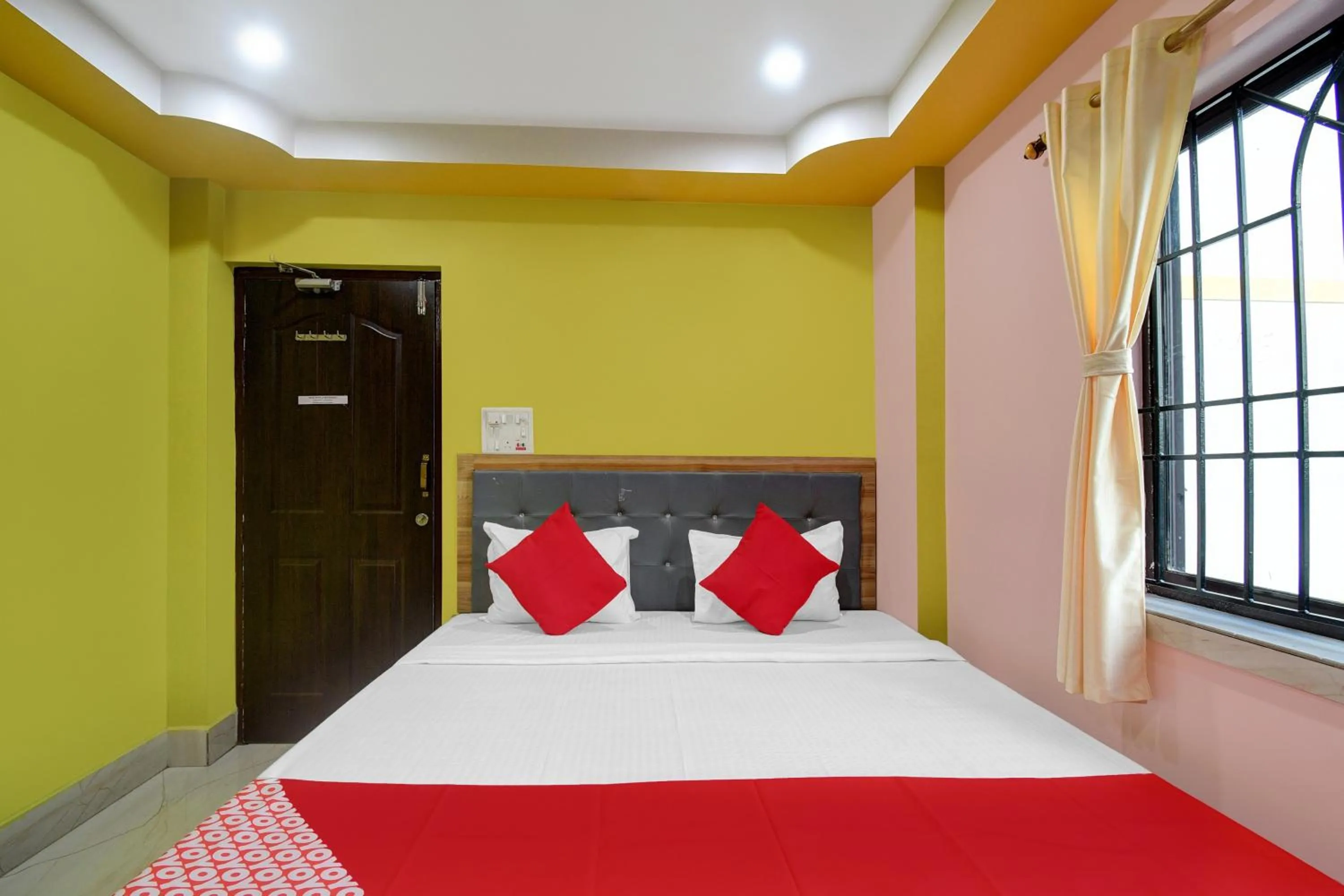 Bedroom, Bed in Super Hotel O Mahal And Restaurant Kanchrapara