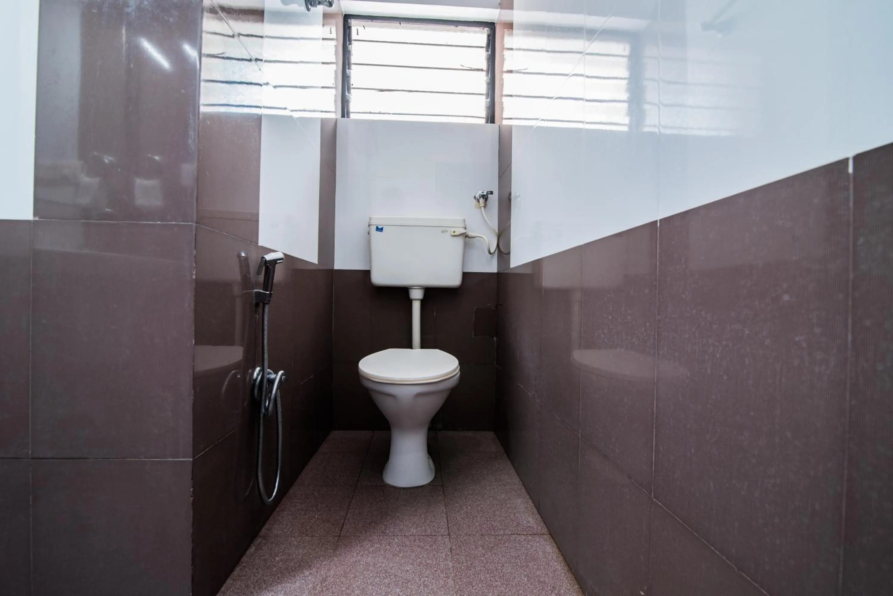 Toilet in Kanasu StayHome