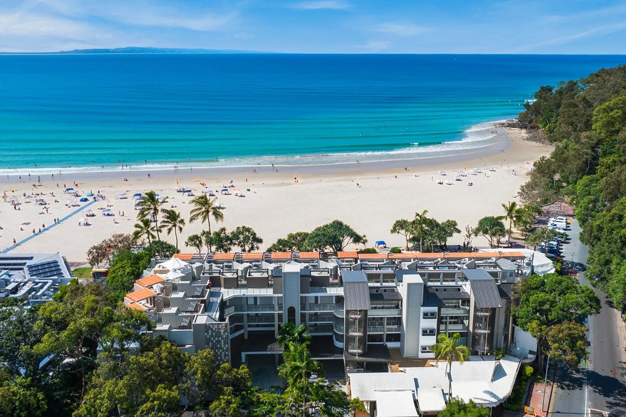 Property building in 71 Hastings Street - Beachfront