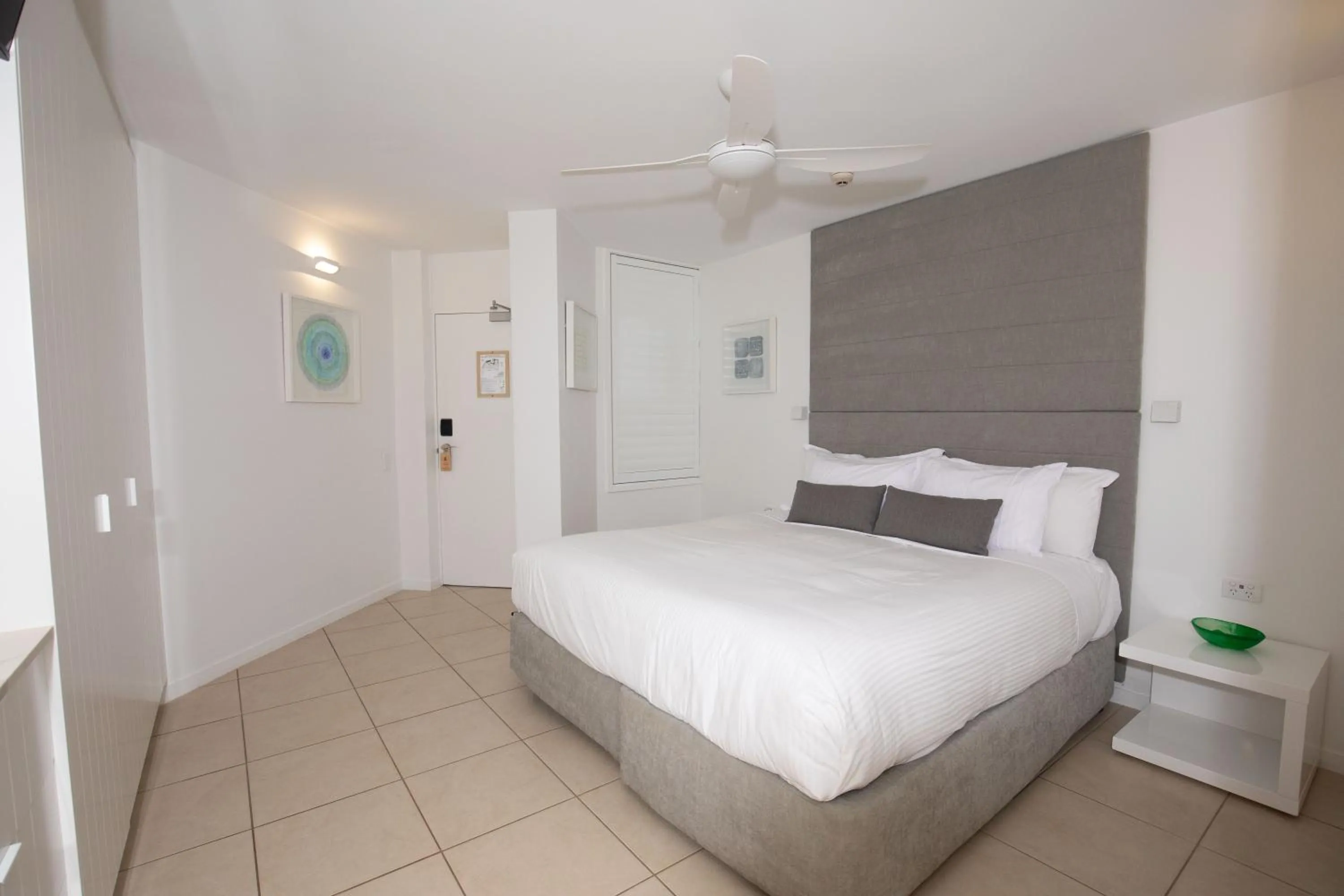 Bed in 71 Hastings Street - Beachfront