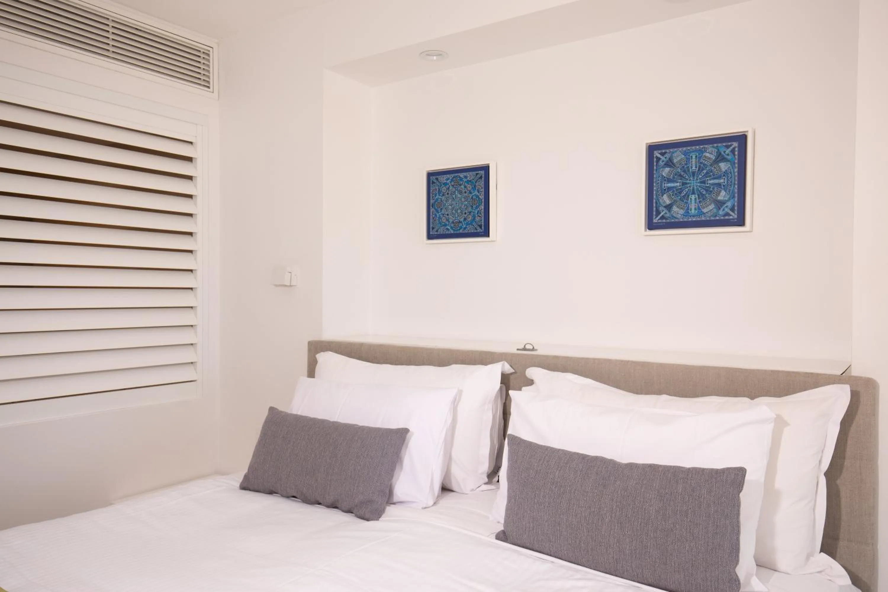 Bedroom, Bed in 71 Hastings Street - Beachfront