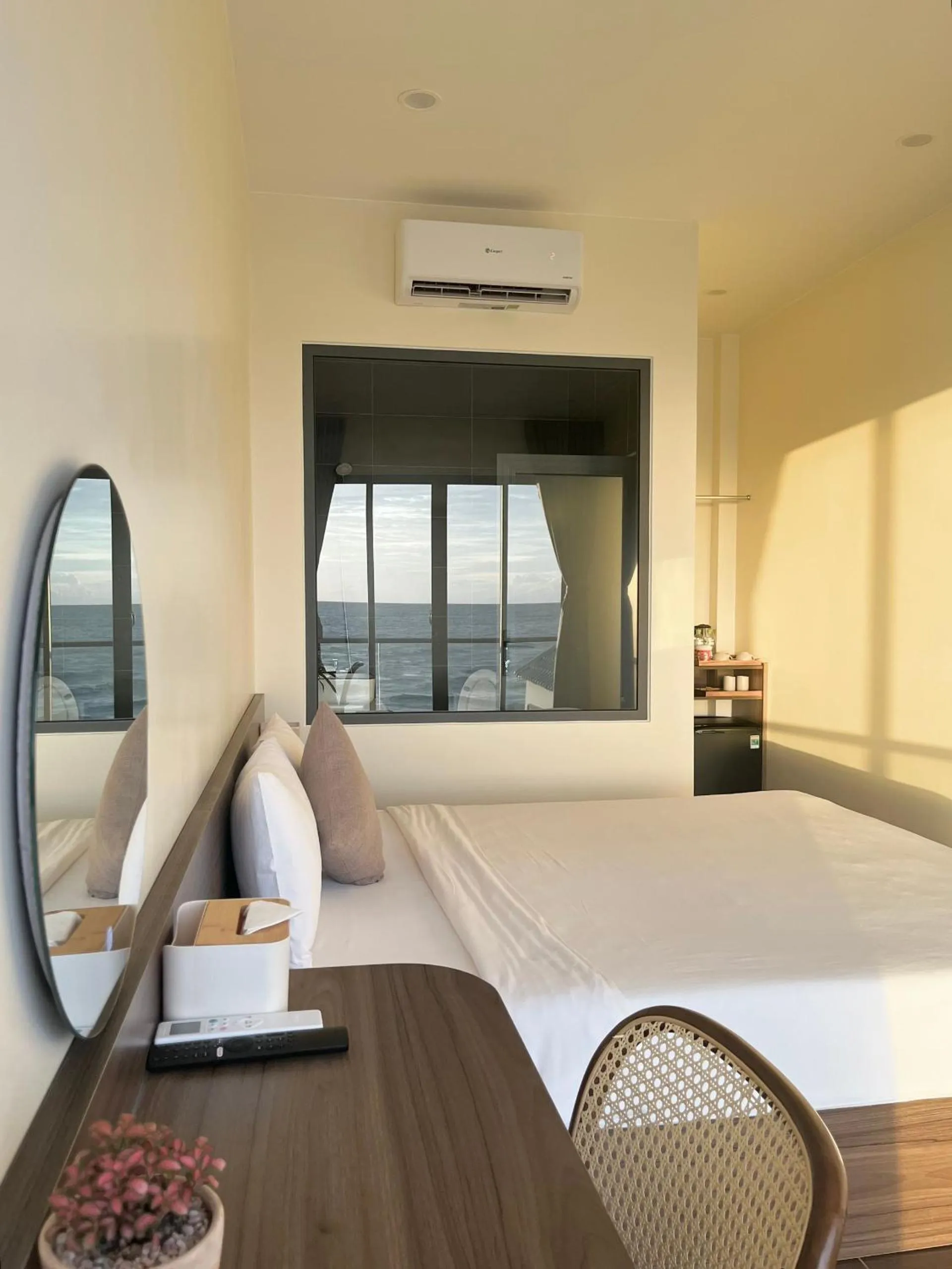 Bedroom, Bed in Wave Sound Beach House Phu Quoc