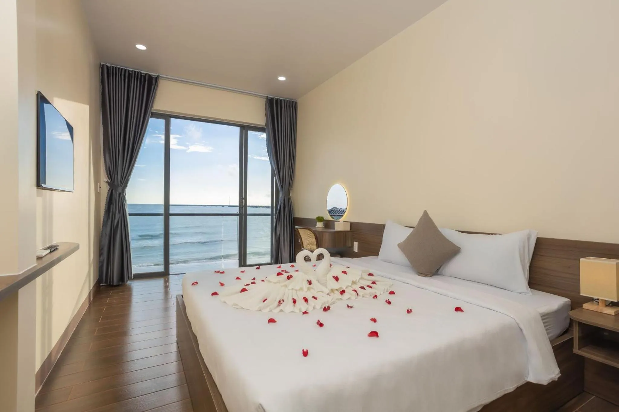 Bed in Wave Sound Beach House Phu Quoc