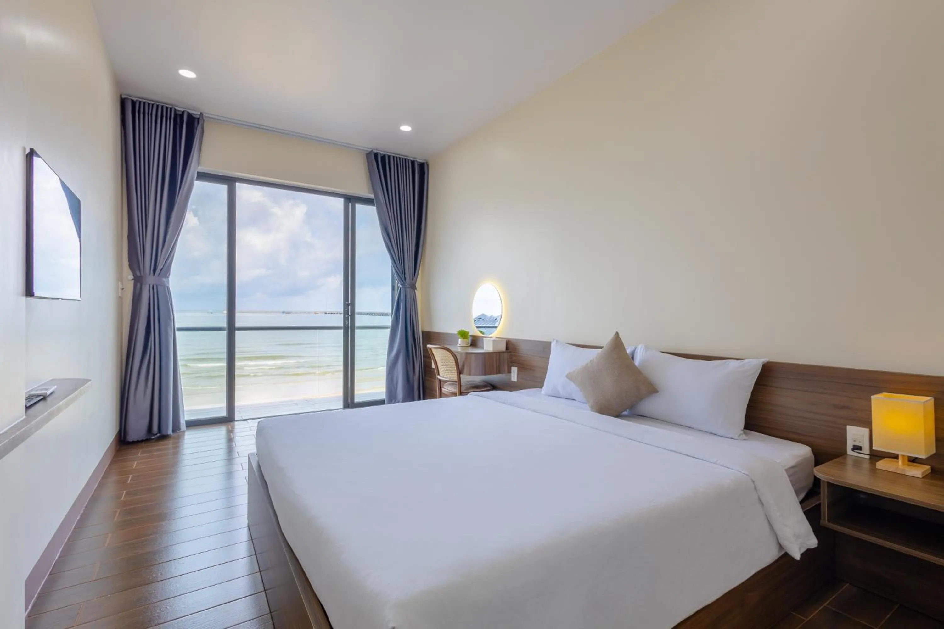 Bed in Wave Sound Beach House Phu Quoc