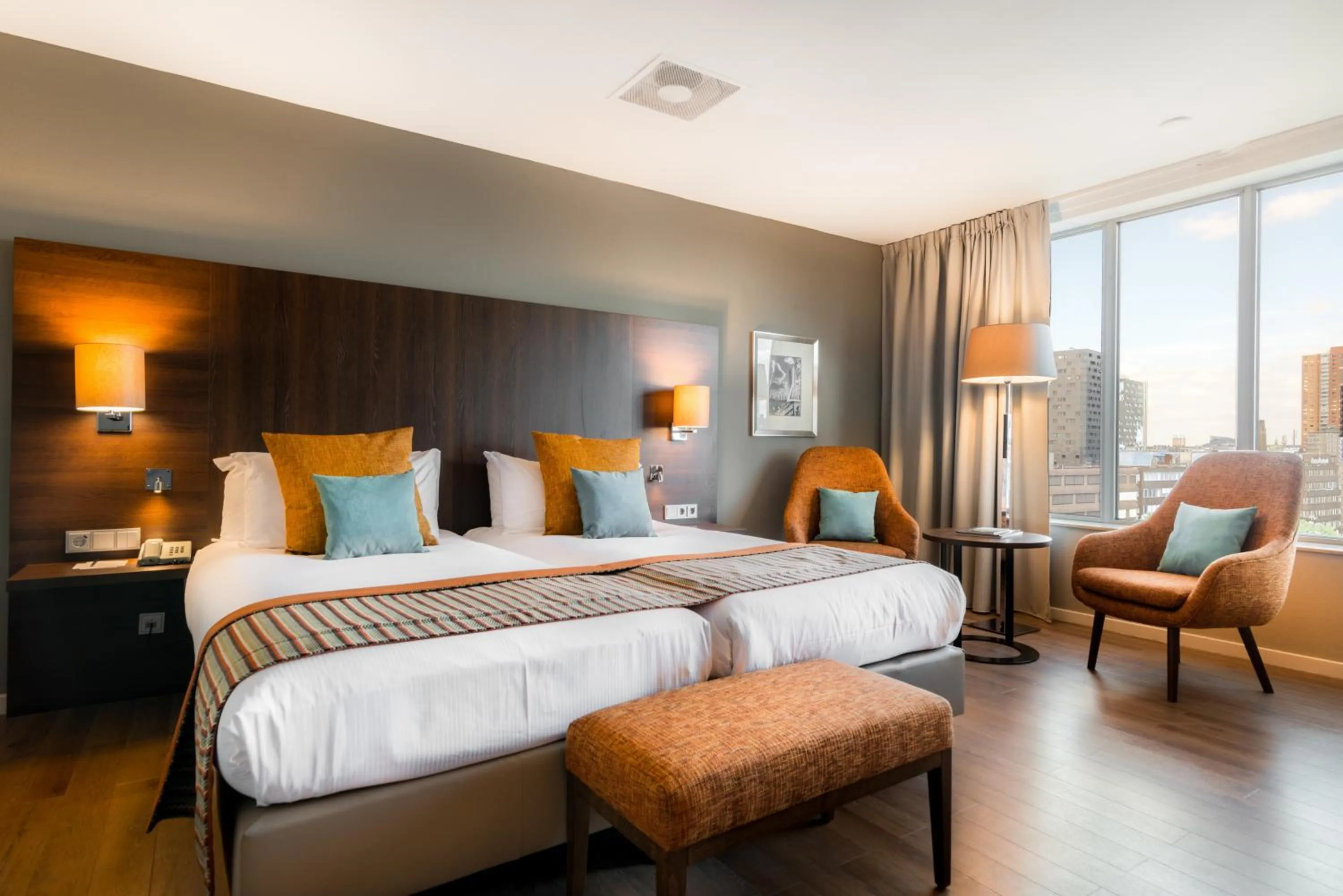 Photo of the whole room, Bed in Bilderberg Parkhotel Rotterdam