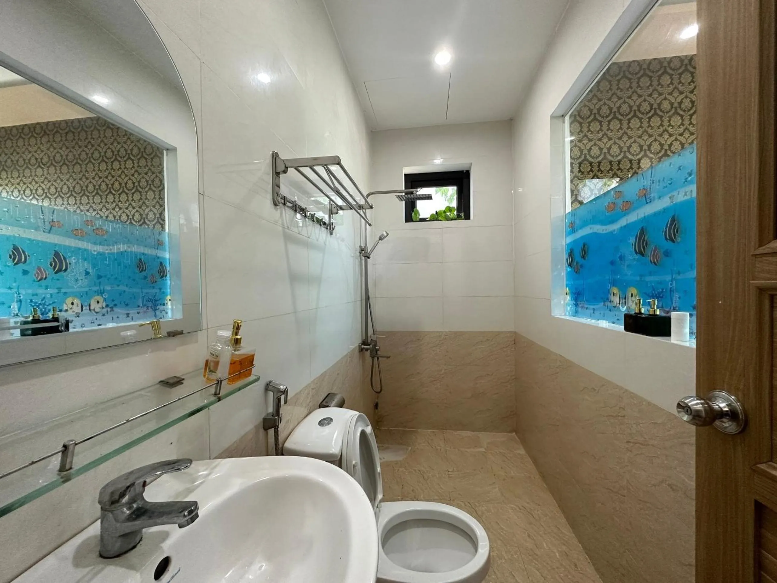 Bathroom in OYO 1191 Happy Motel