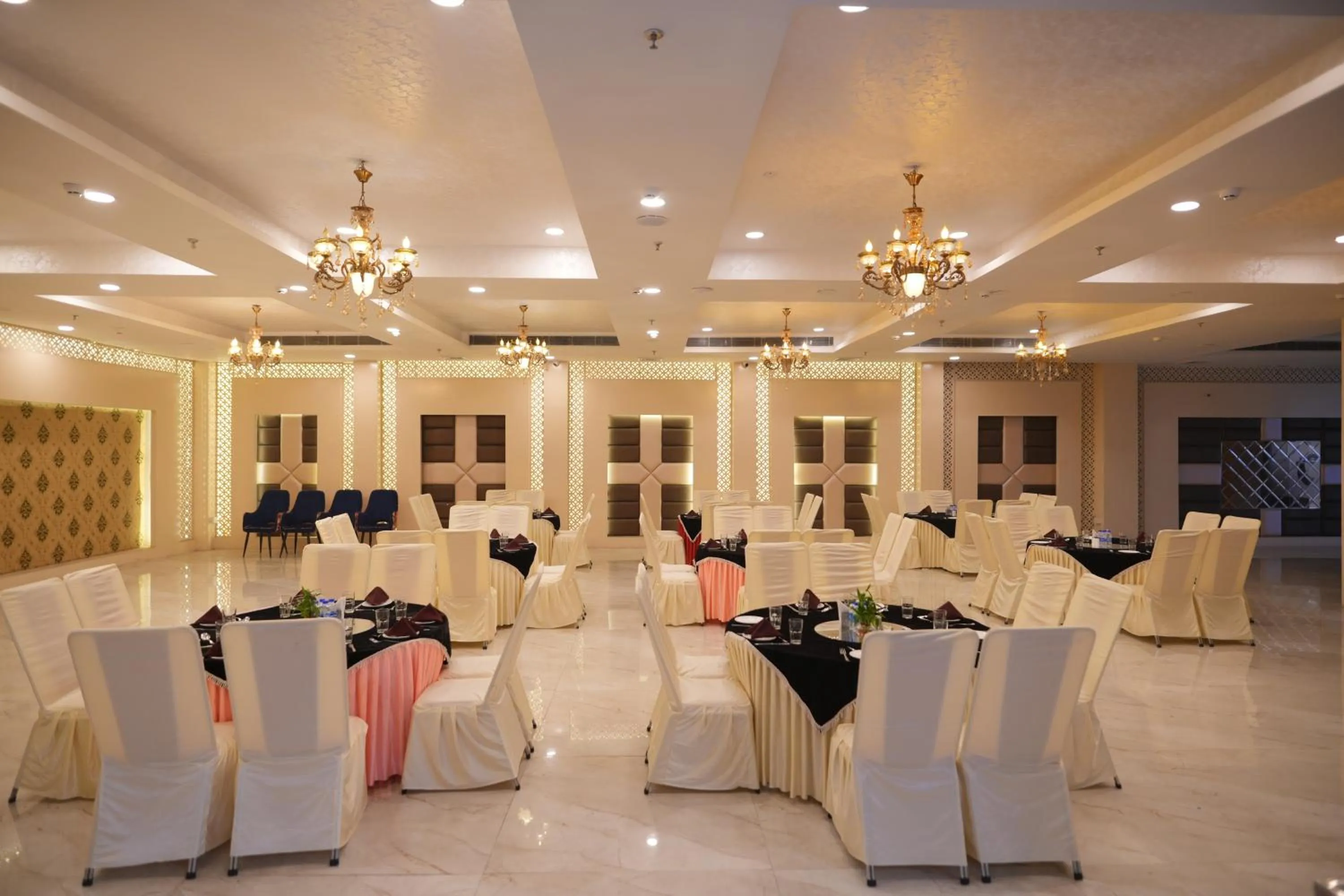 Meeting/conference room in Comfort Inn Karnal