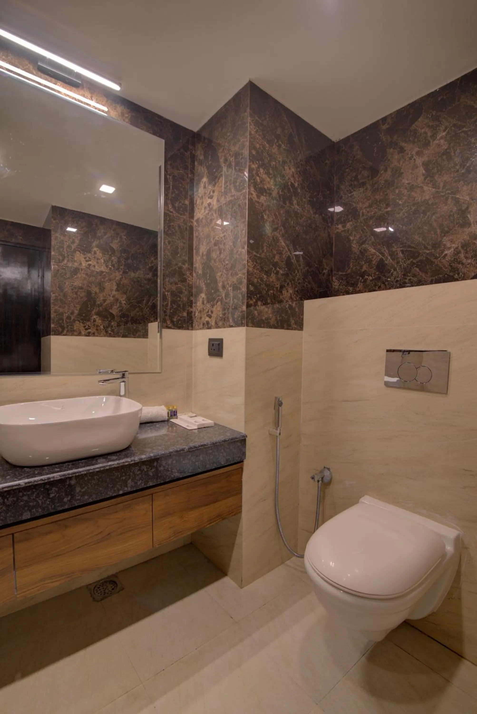 Bathroom in Comfort Inn Karnal