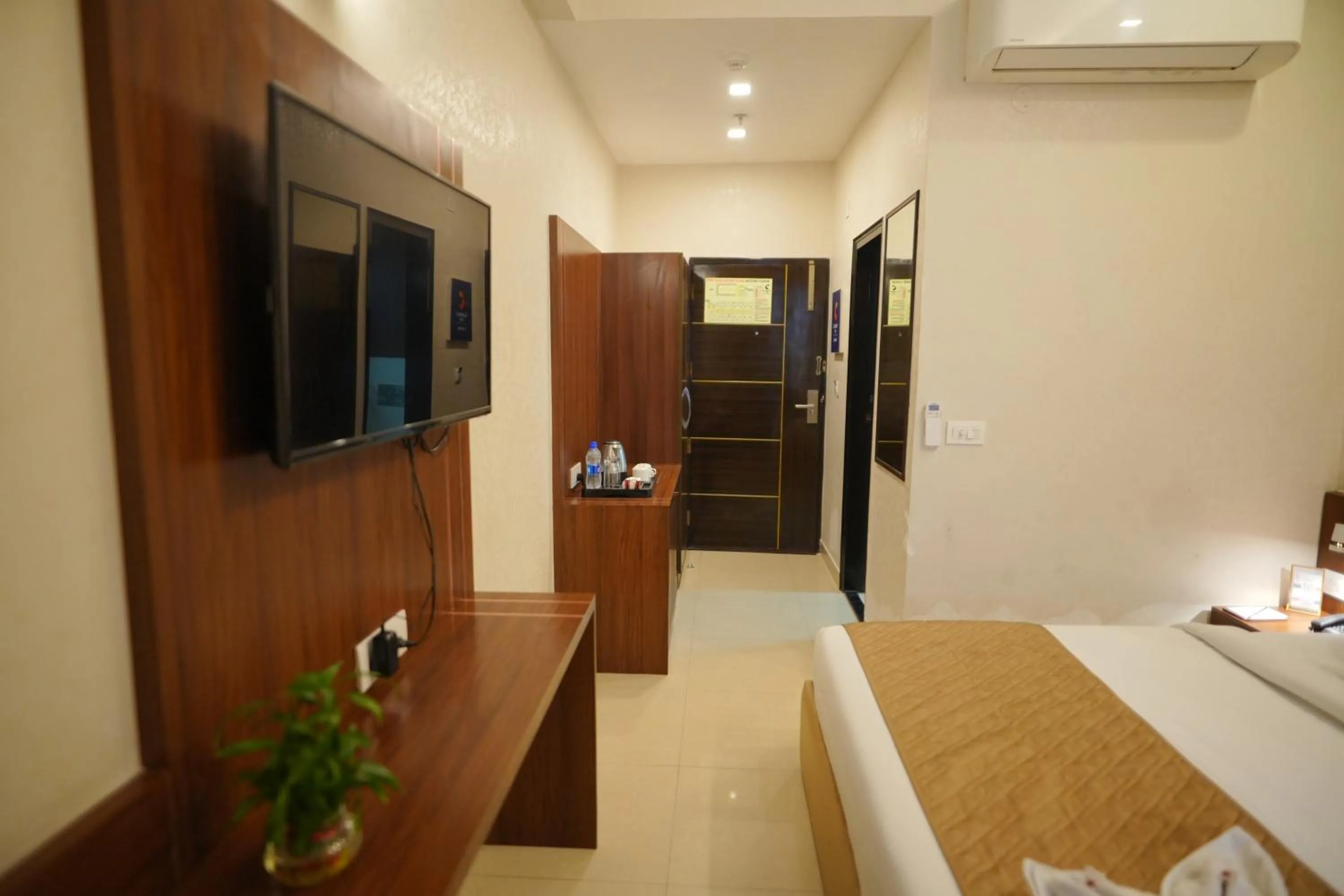 Bedroom in Comfort Inn Karnal
