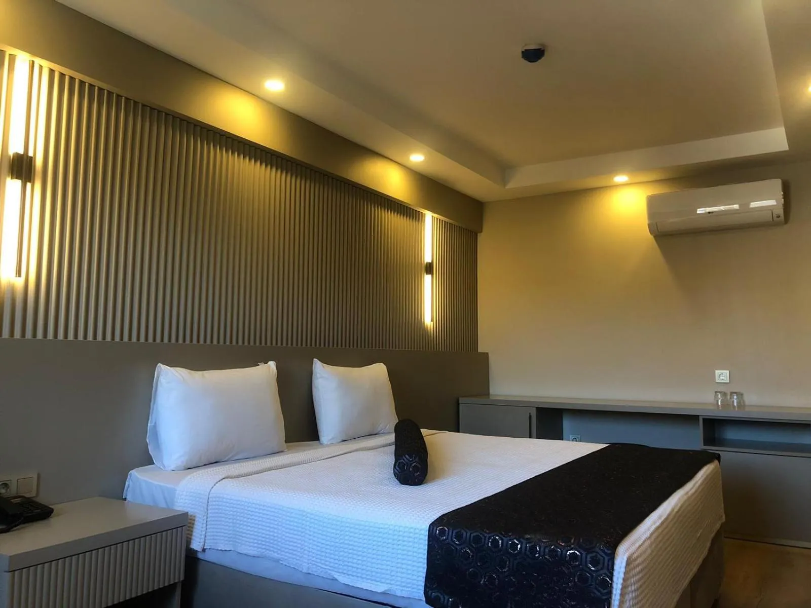 Bed in Grand İska Palace