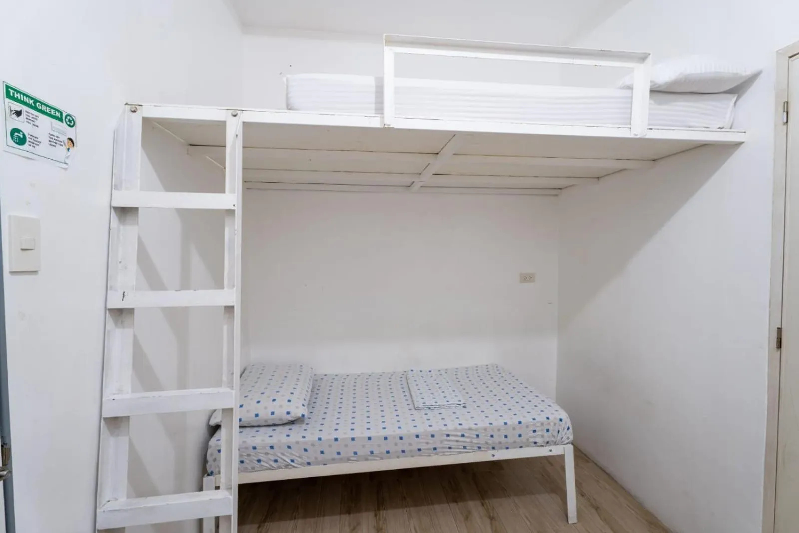 Bed in Pasay Centrale Hotel