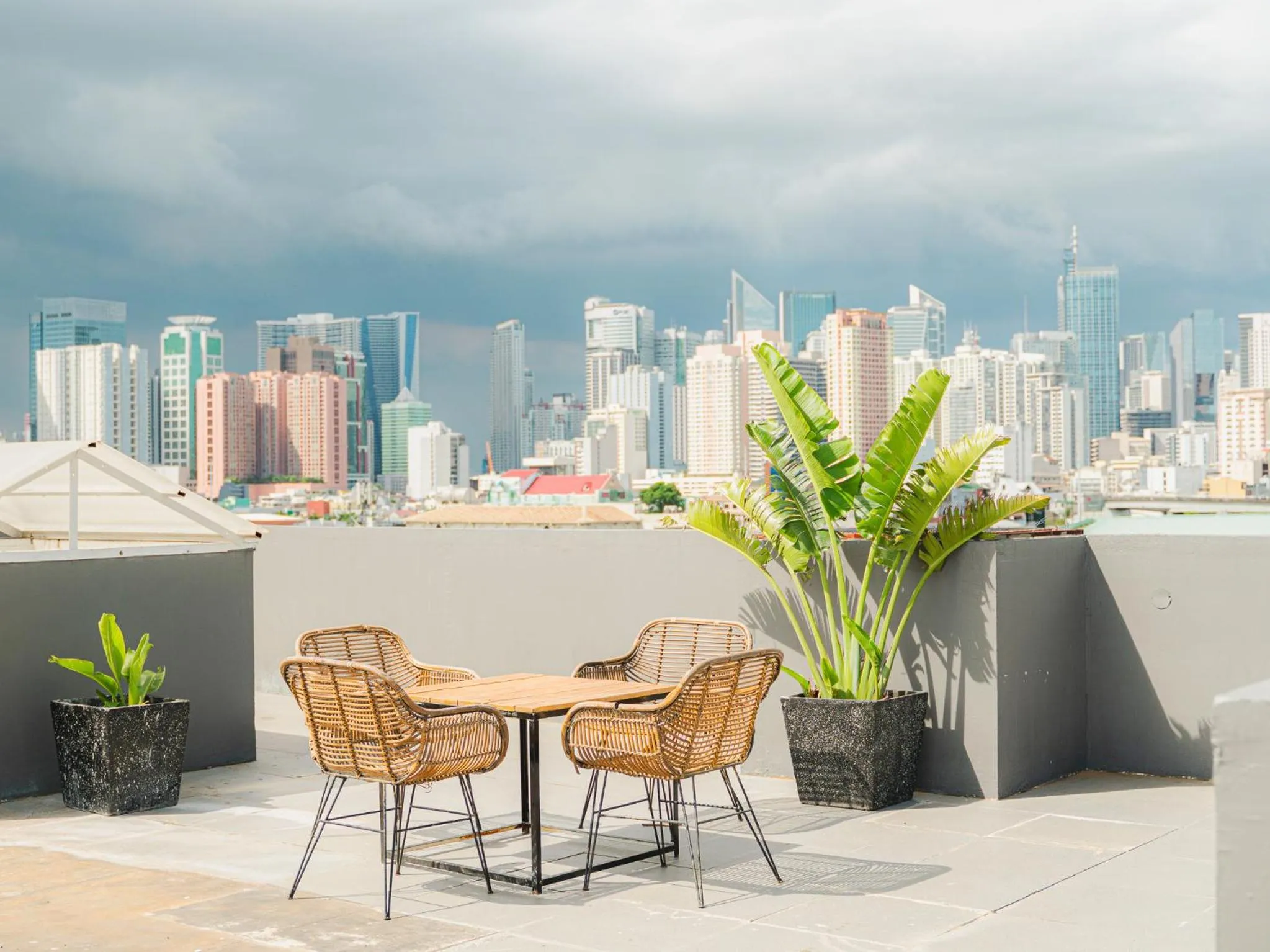 Restaurant/places to eat in Pasay Centrale Hotel