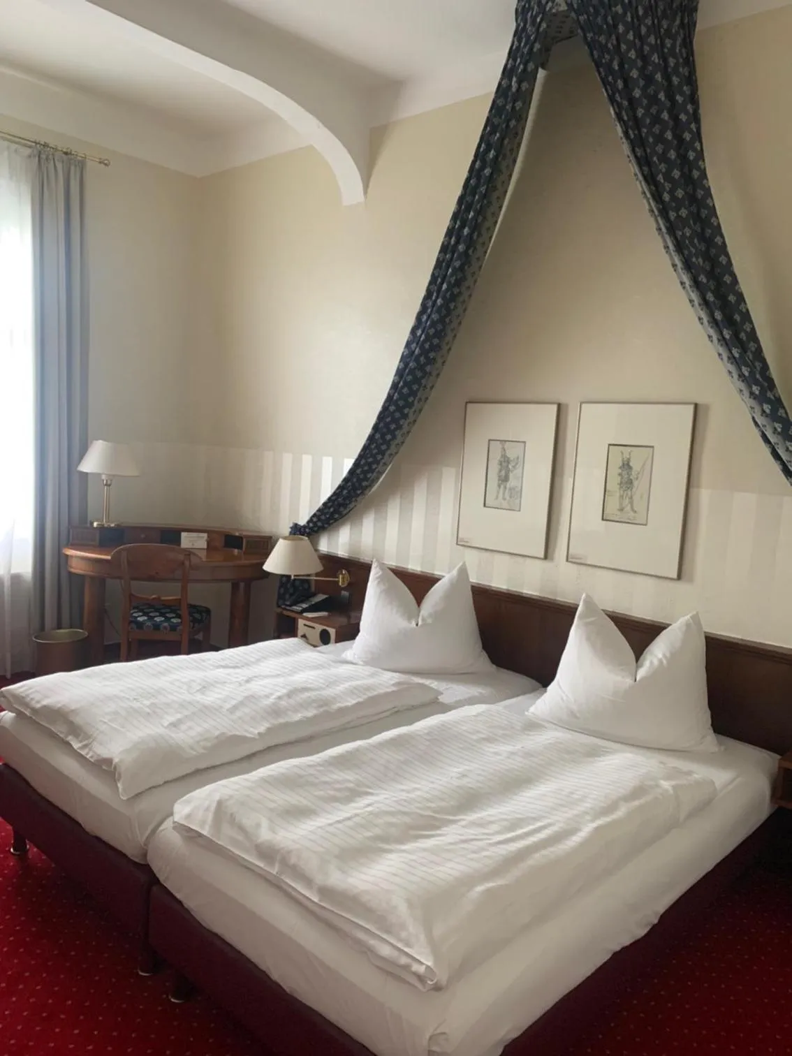 Photo of the whole room, Bed in Hotel Sächsischer Hof
