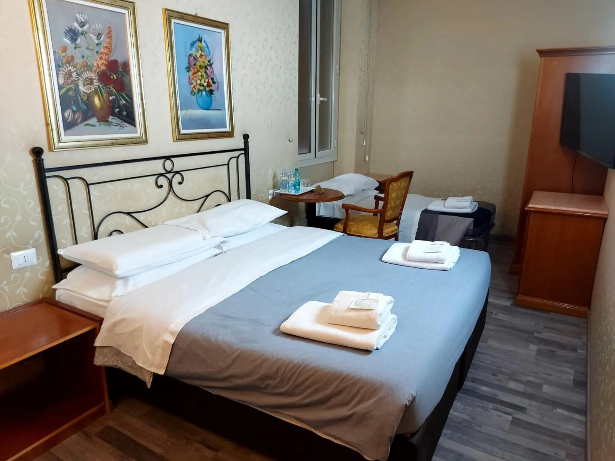 Bed in Hotel Positano 2