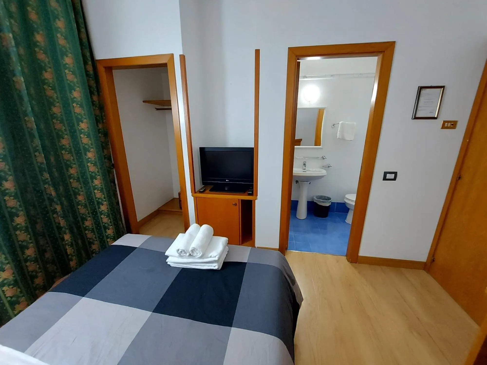 Bed in Hotel Positano 2