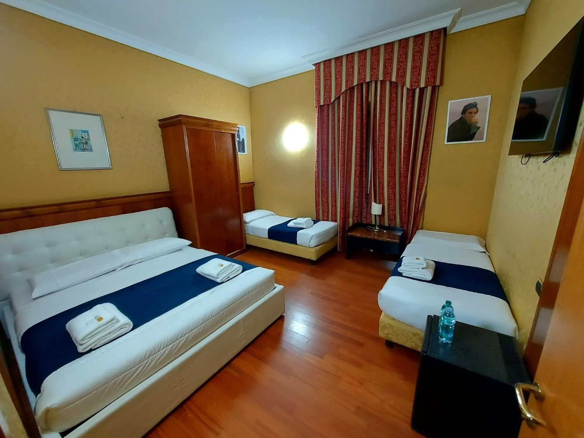 Bed in Hotel Positano 2