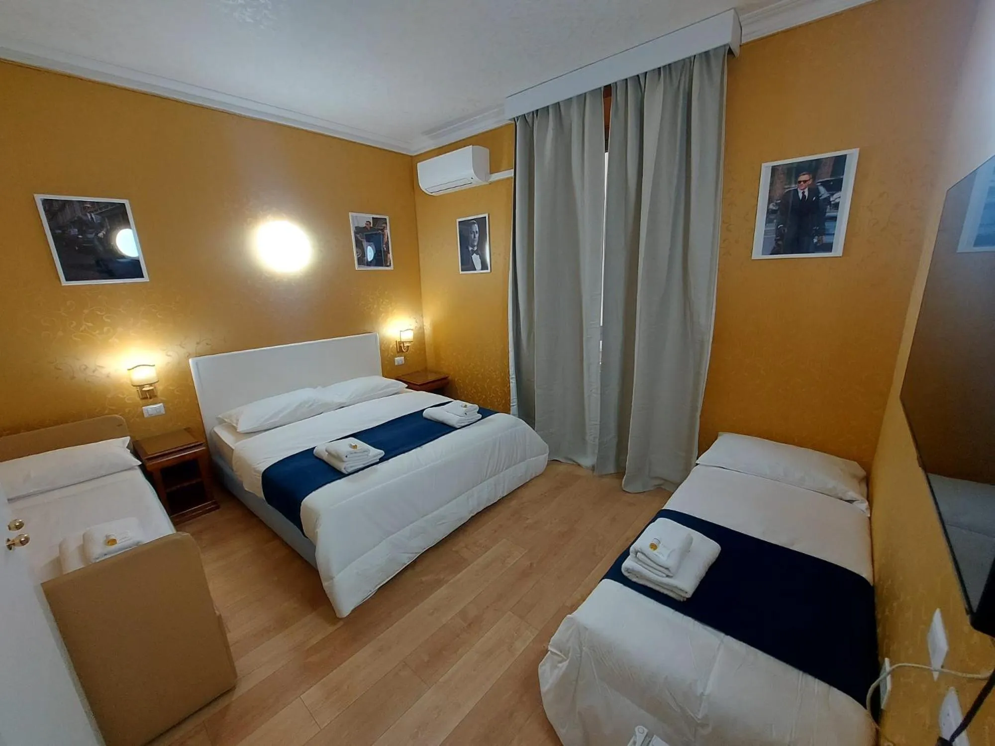 Bed in Hotel Positano 2