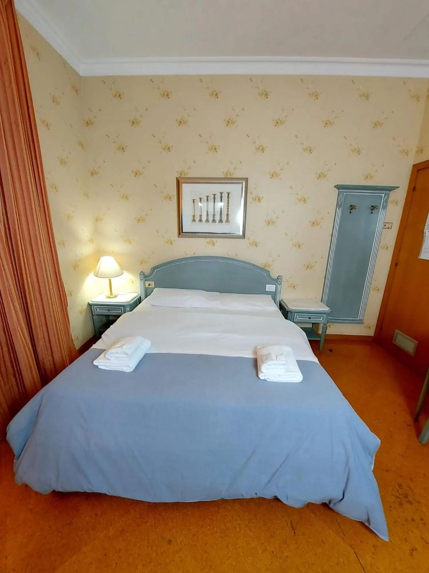 Bed in Hotel Positano 2