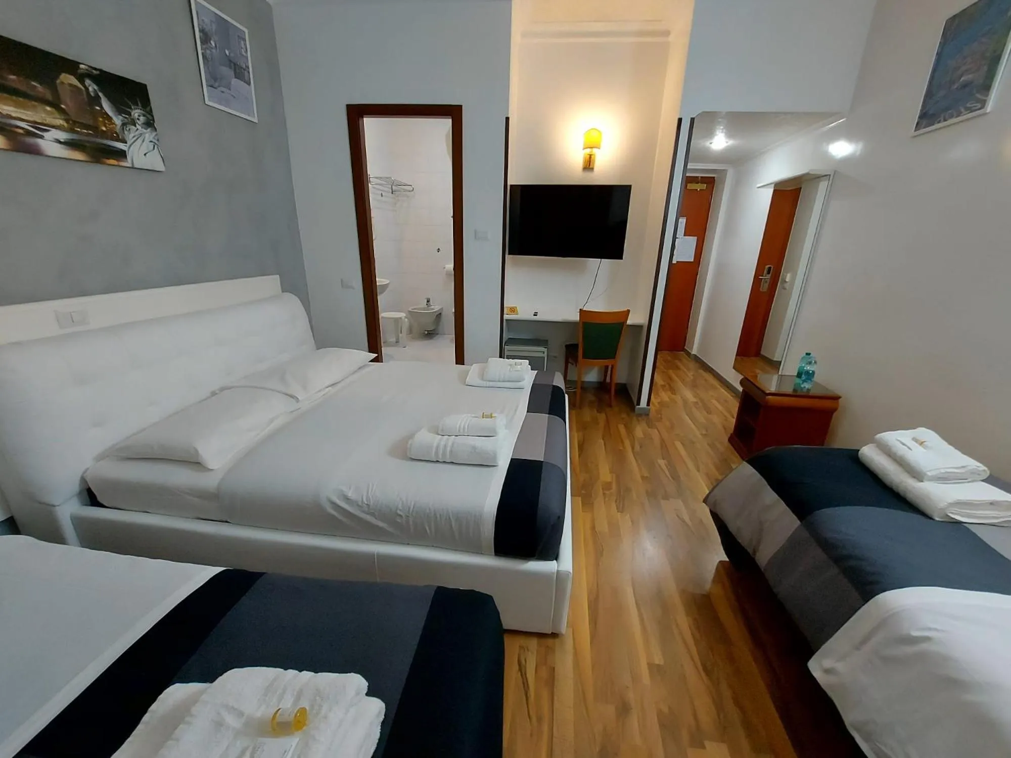 Bed in Hotel Positano 2