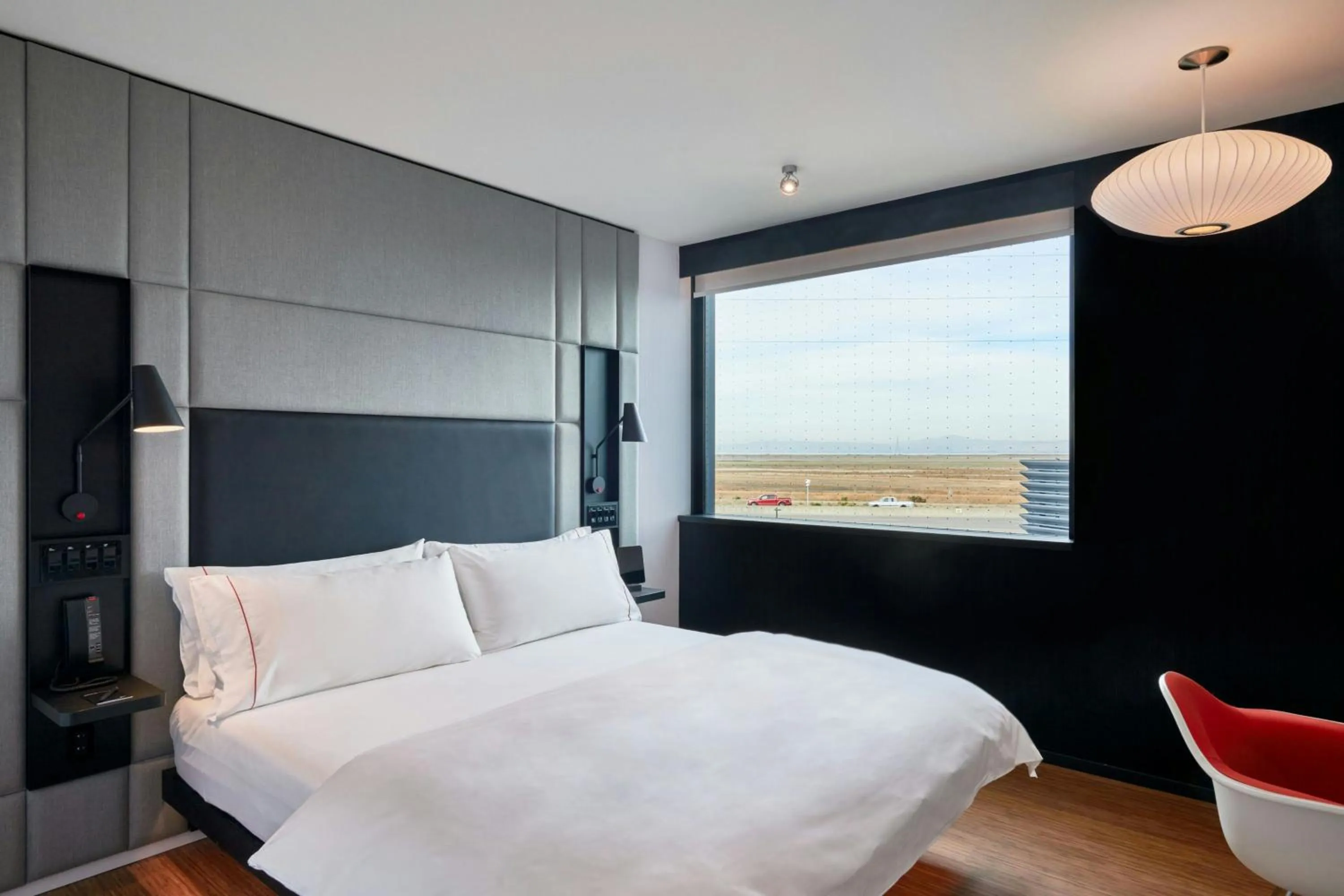 Bedroom, Bed in citizenM Menlo Park