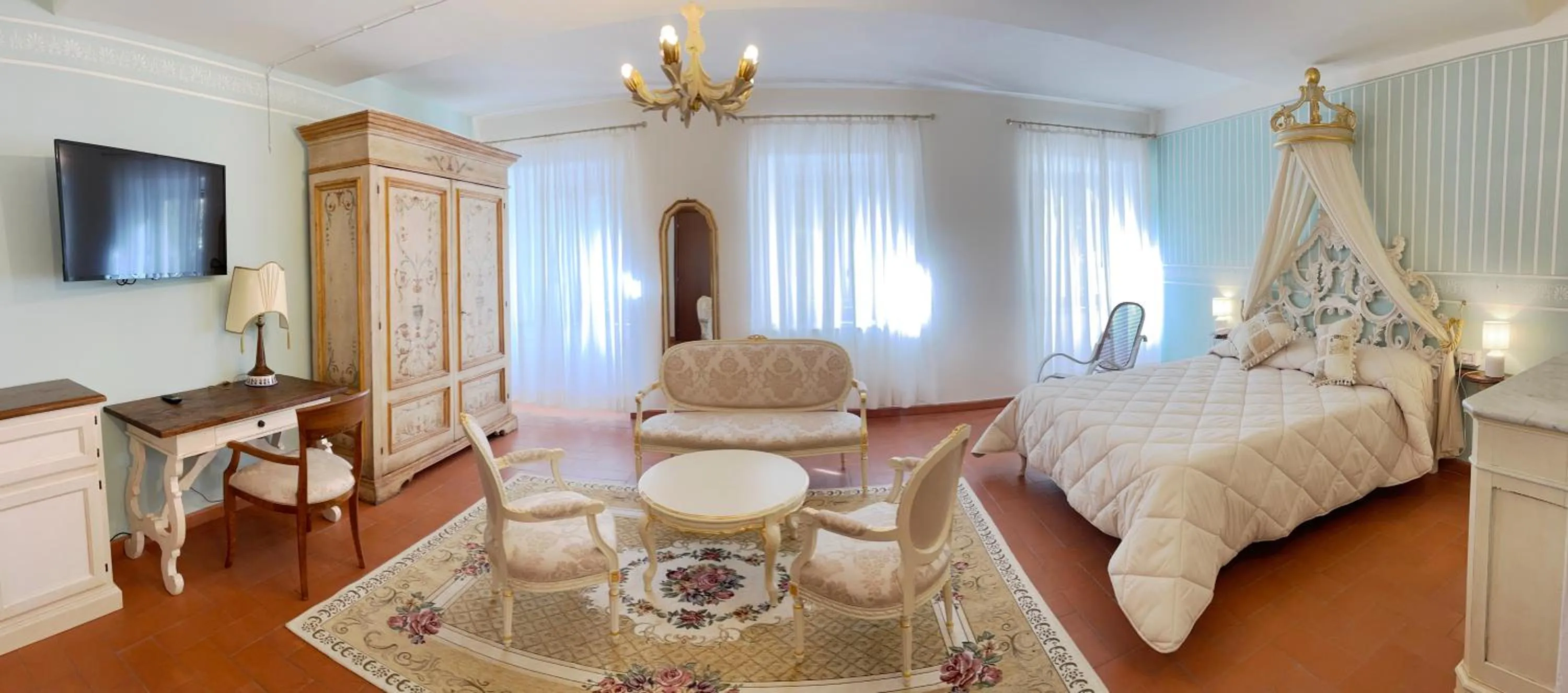 Photo of the whole room, Bed in Hotel Rifugio la Foresta