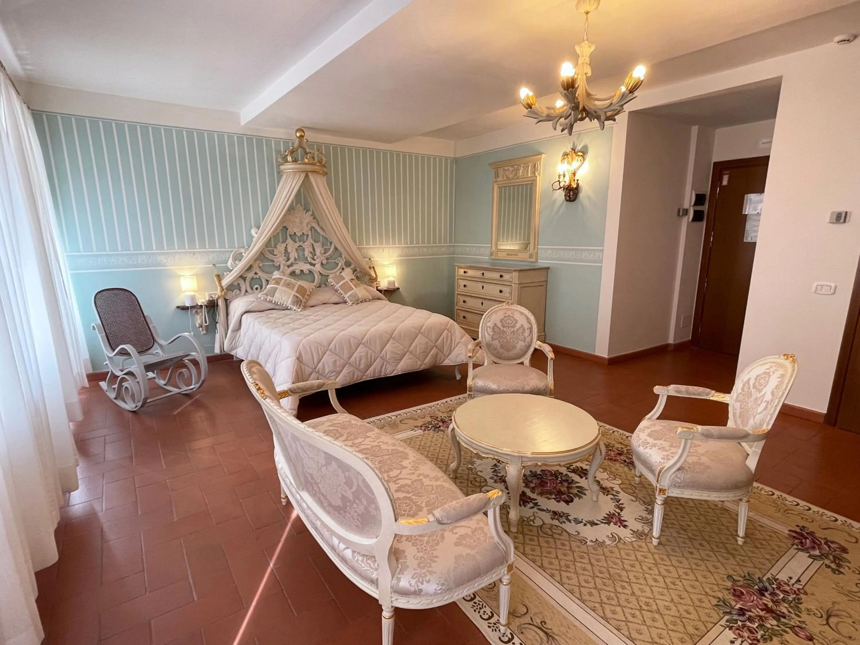 Photo of the whole room, Bed in Hotel Rifugio la Foresta