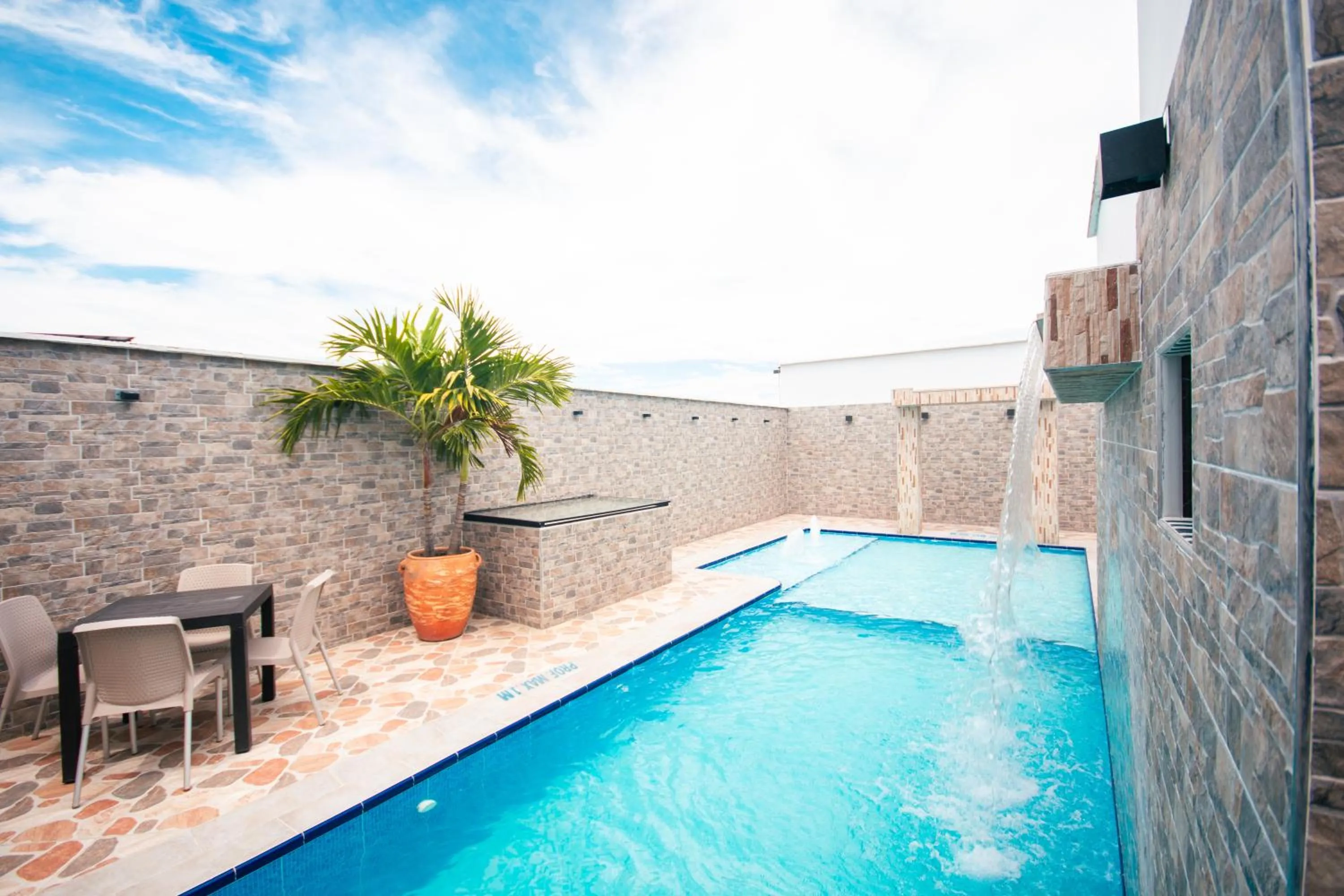 Swimming pool in Hotel Buddha Mystic By Del Toro