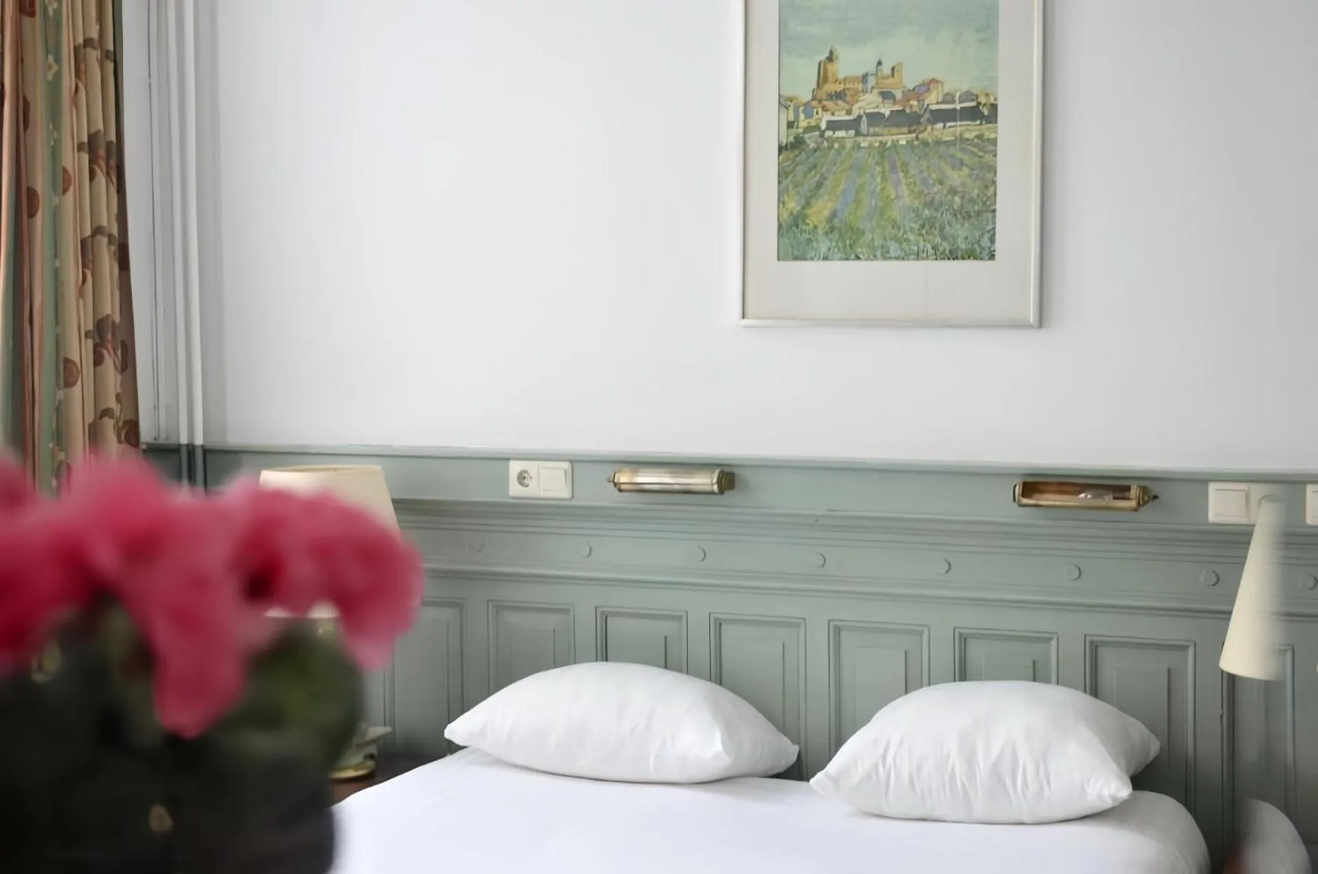 Decorative detail, Bed in Hotel de Munck