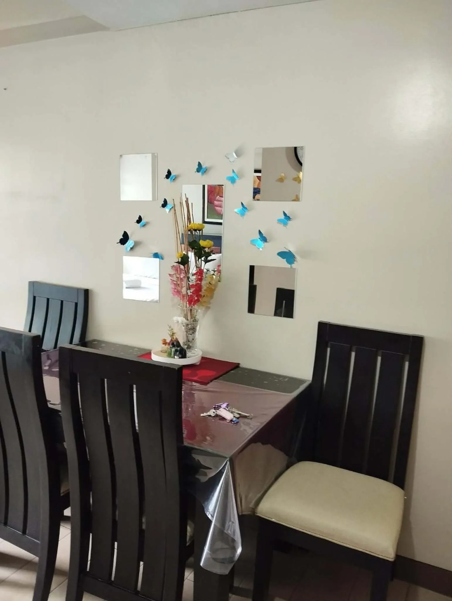 One Palm and Two Palm Tree Villas