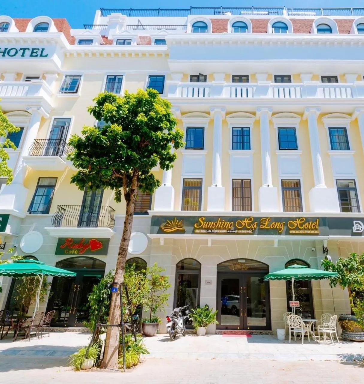 Property building in Sunshine Hạ Long Hotel
