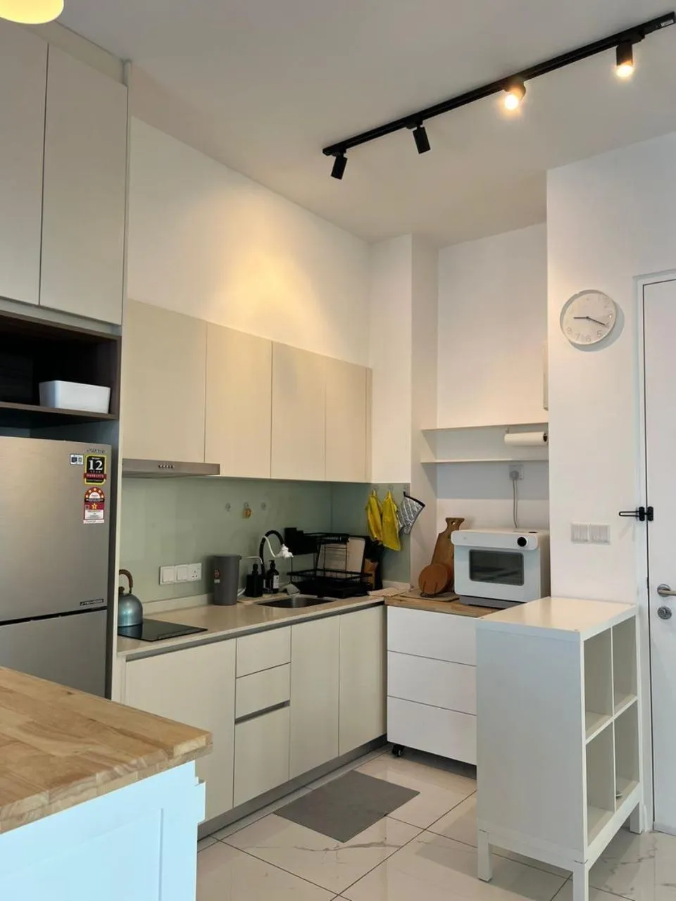 Kitchen or kitchenette in Cubic Botanical Suites Bangsar South by HomeBrickz