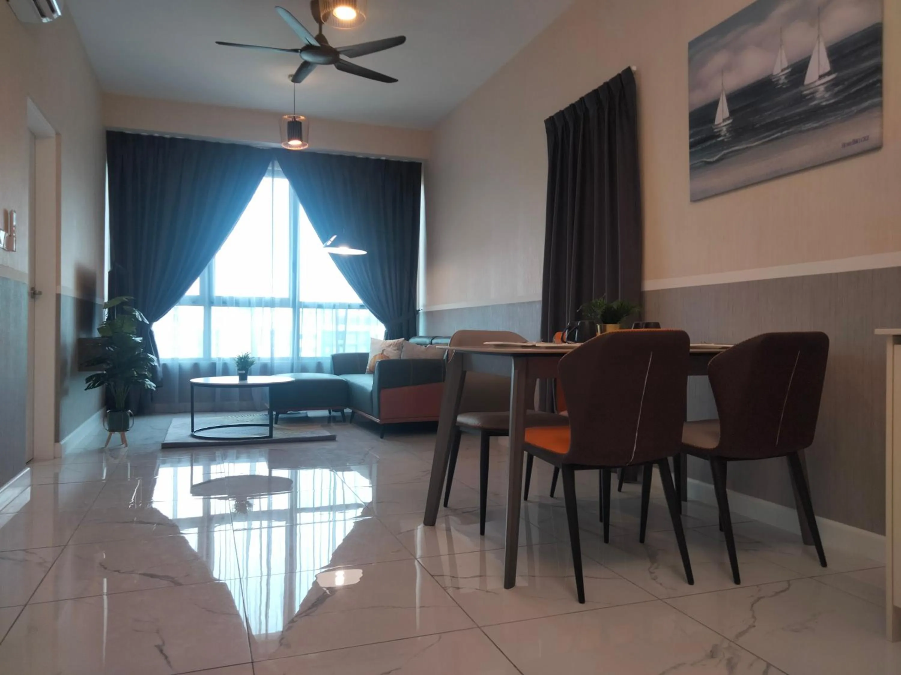 Living room in Cubic Botanical Suites Bangsar South by HomeBrickz