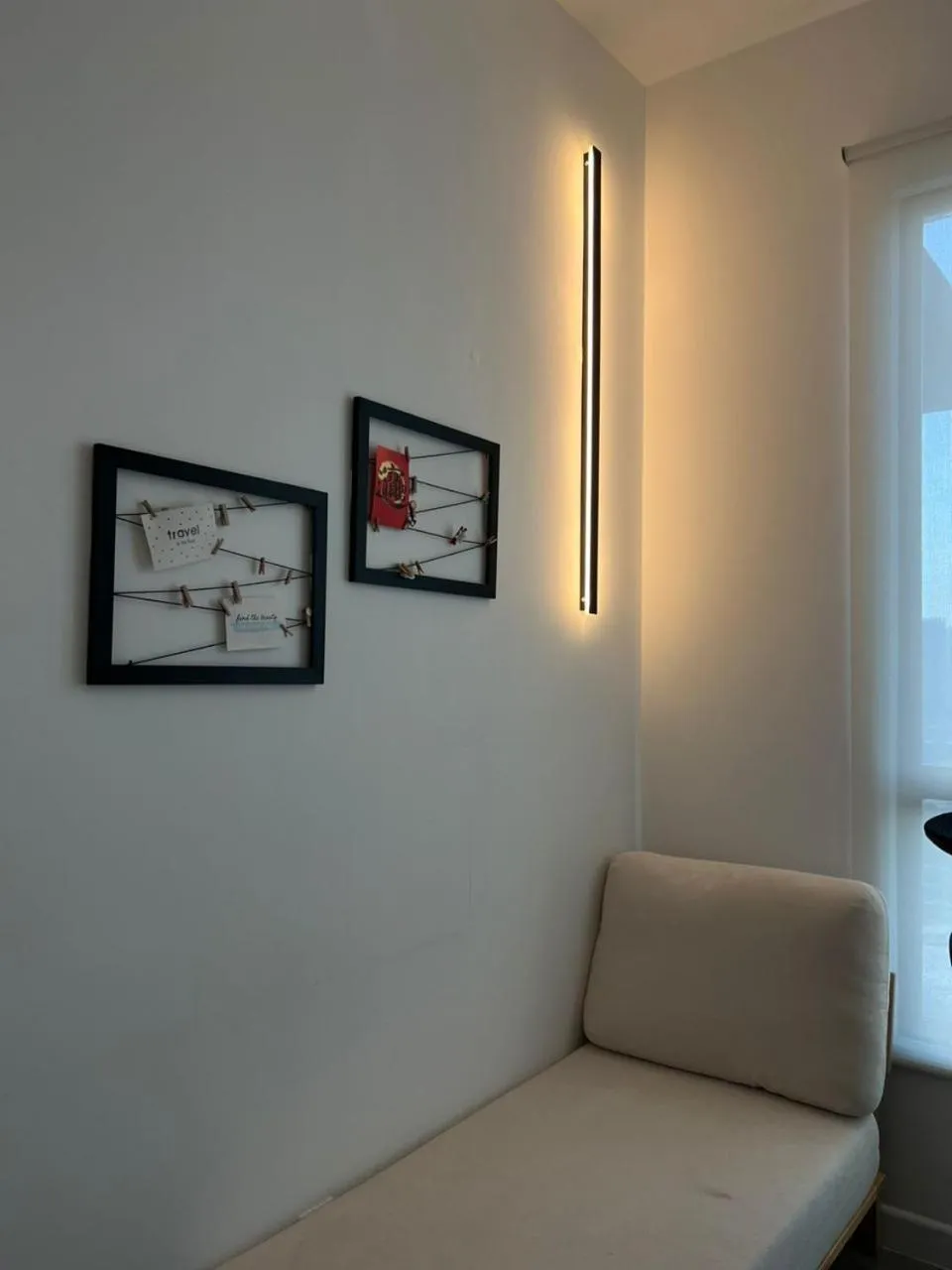 Living room in Cubic Botanical Suites Bangsar South by HomeBrickz